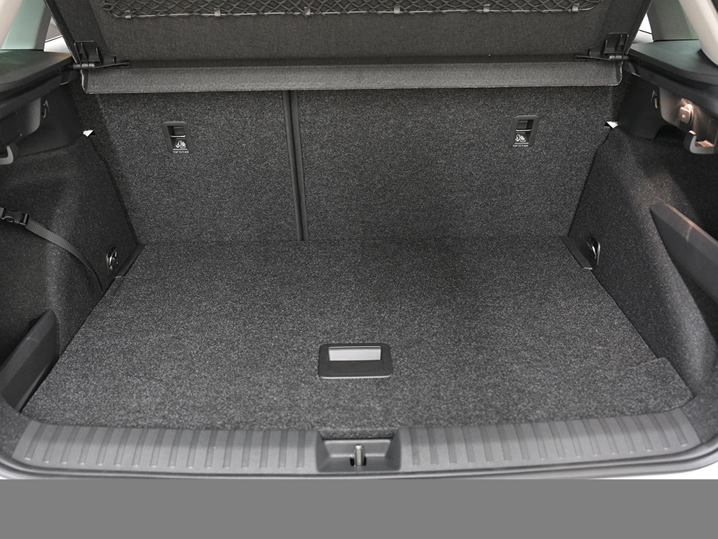 Skoda Kamiq 1.5TSI DSG Balance AHK ACC NAV RFK SHZ PDC