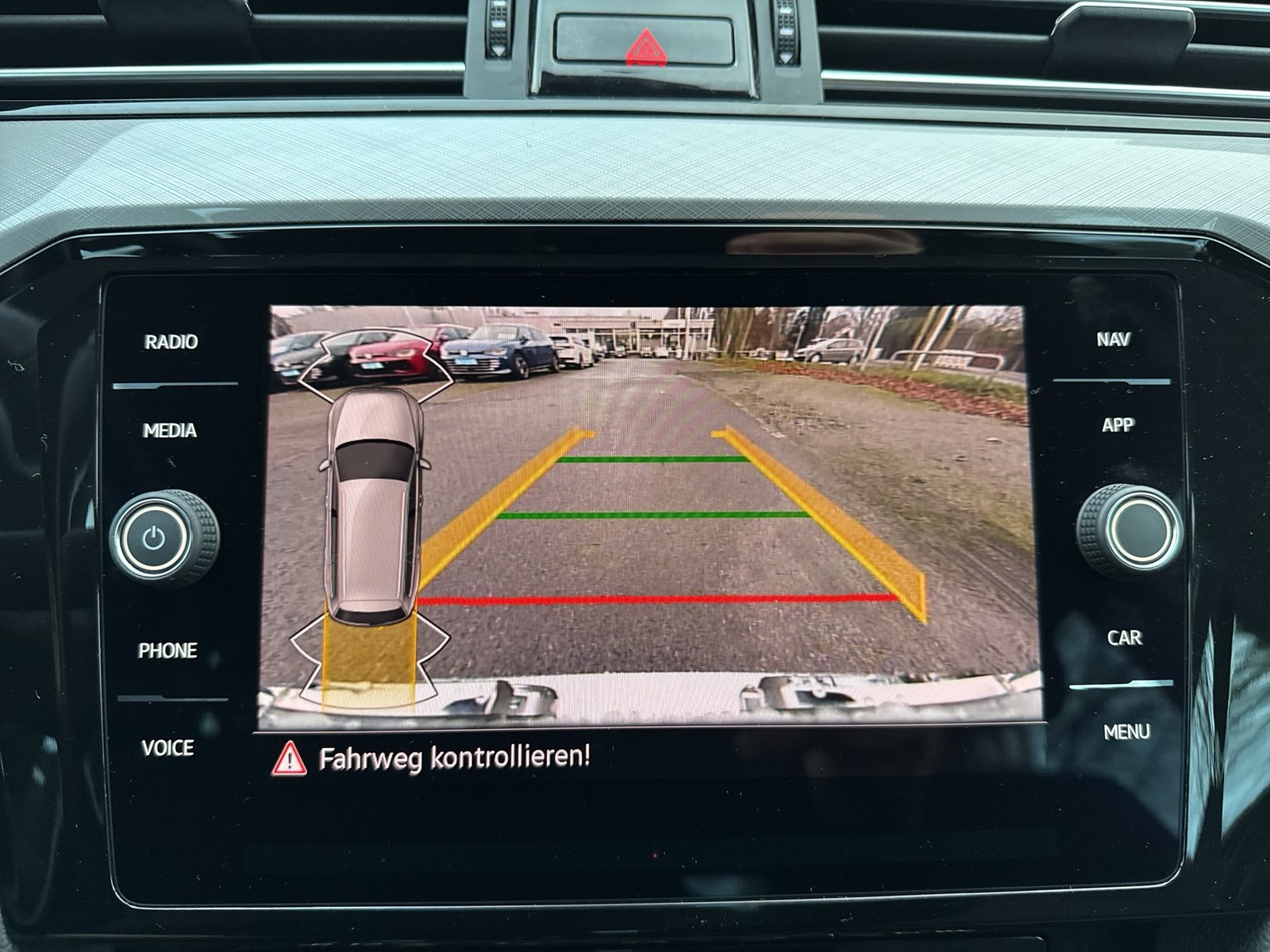 Volkswagen Passat Variant 1.5 BUSINESS CAM ACC NAVI SITZHZ.