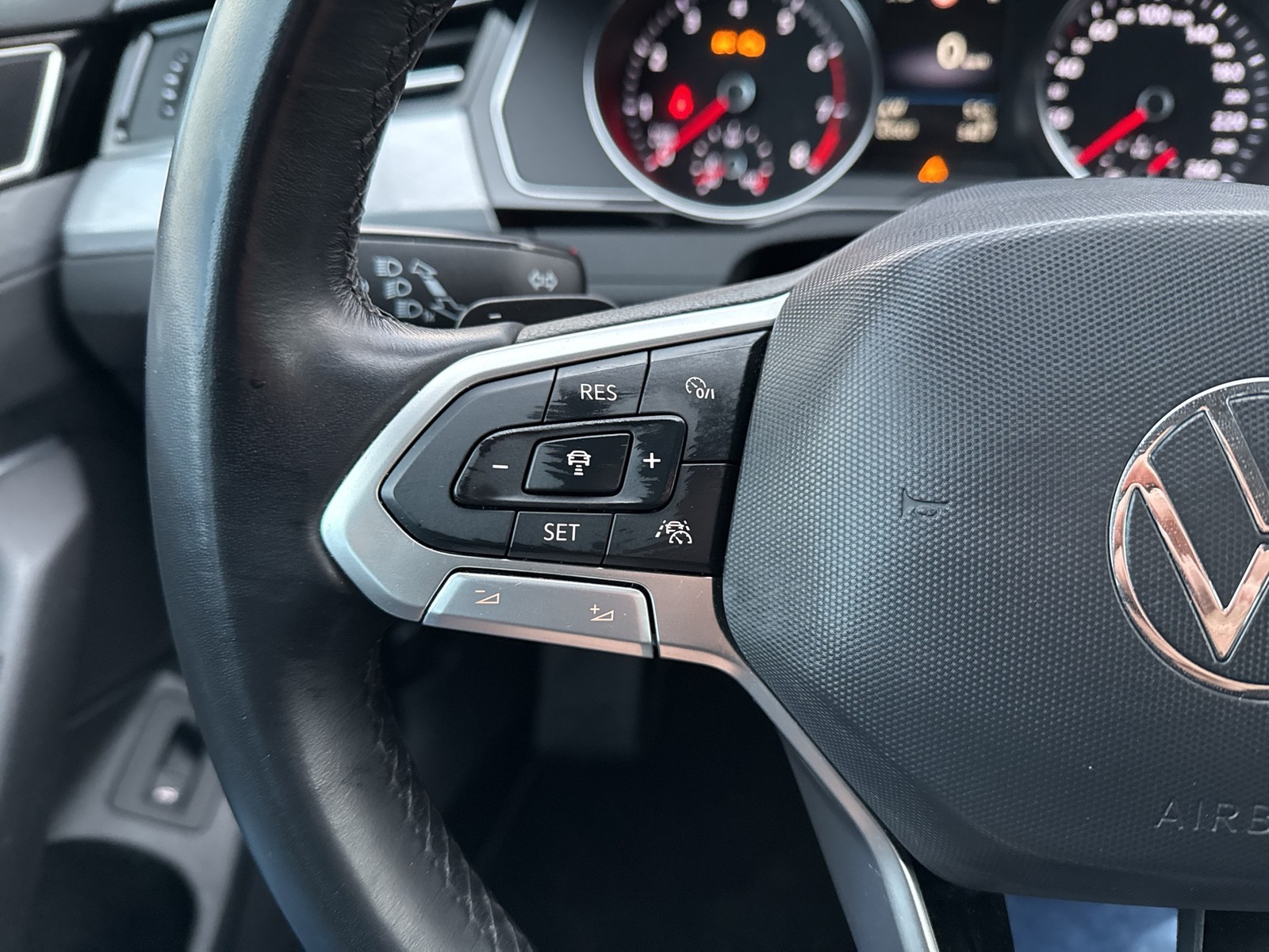 Volkswagen Passat Variant 1.5 BUSINESS CAM ACC NAVI SITZHZ.