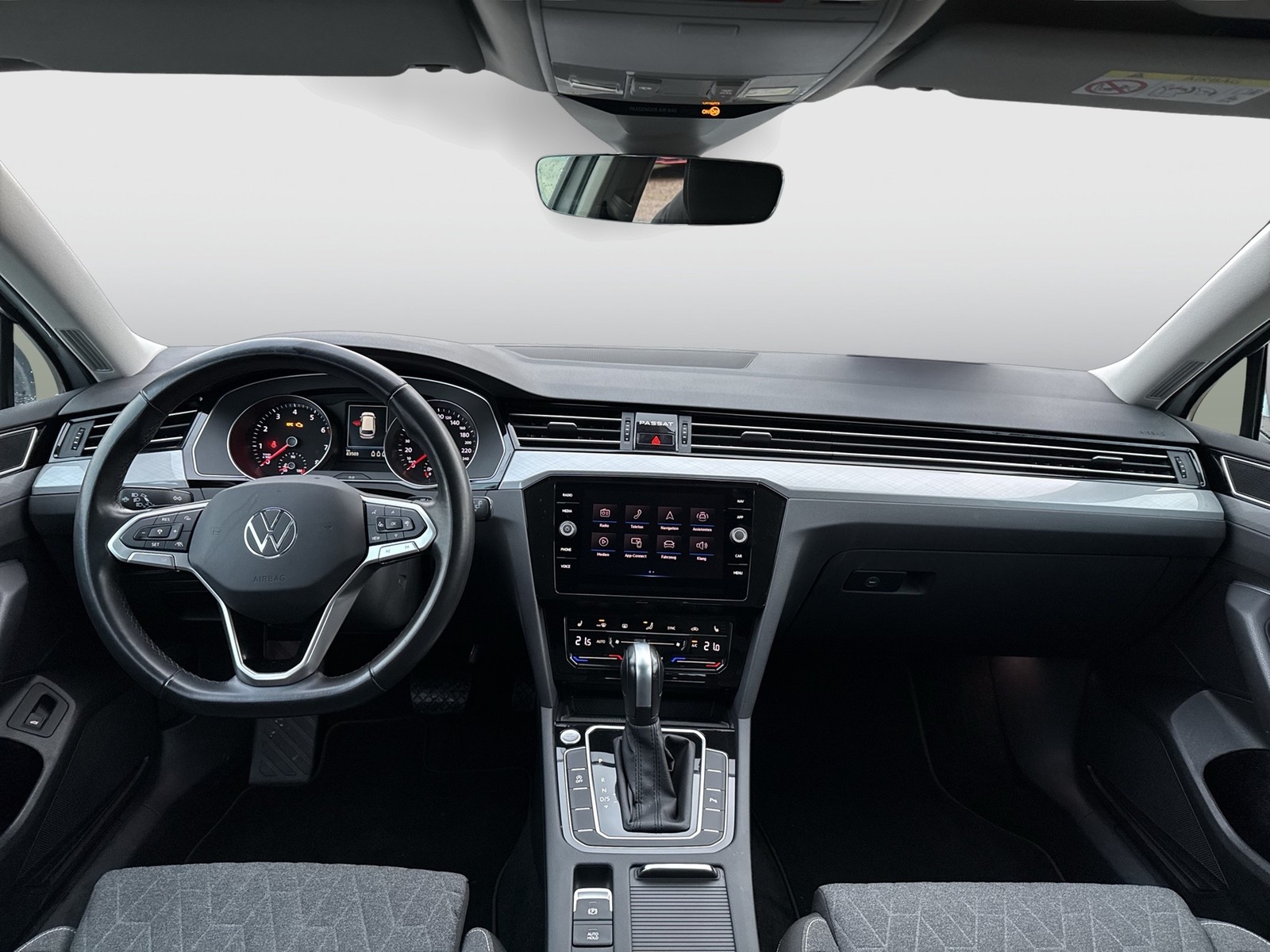 Volkswagen Passat Variant 1.5 BUSINESS CAM ACC NAVI SITZHZ.