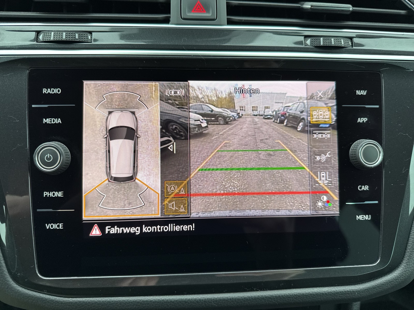 Volkswagen Tiguan 2.0 R 4X4 LEDER 360°CAM ACC LM20 NAVI