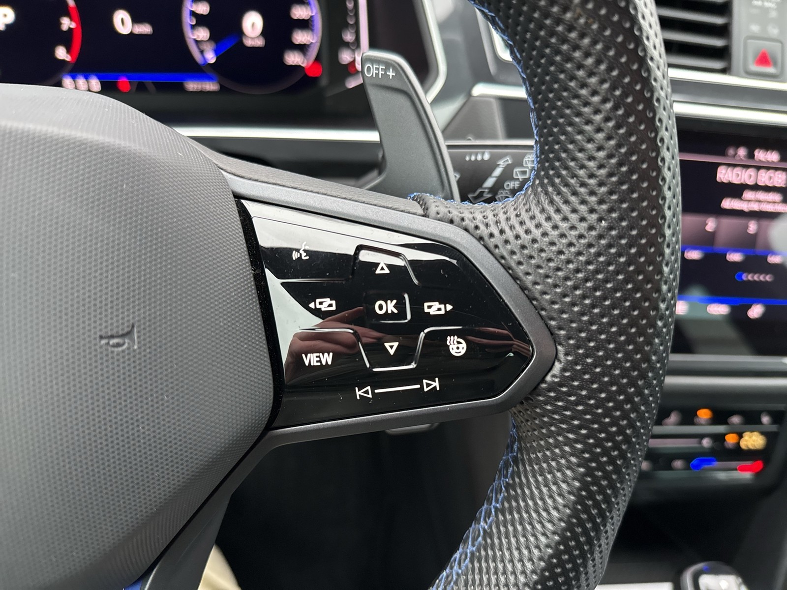 Volkswagen Tiguan 2.0 R 4X4 LEDER 360°CAM ACC LM20 NAVI