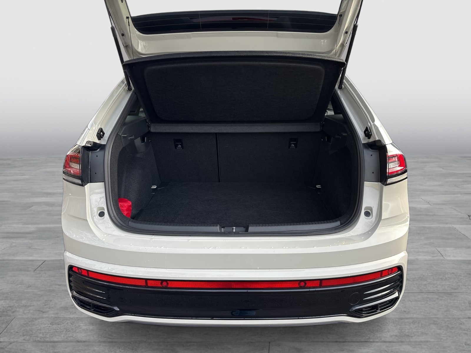 Volkswagen Taigo 1.0 R-LINE BLACK STYLE CAM ACC LM18 NAVI