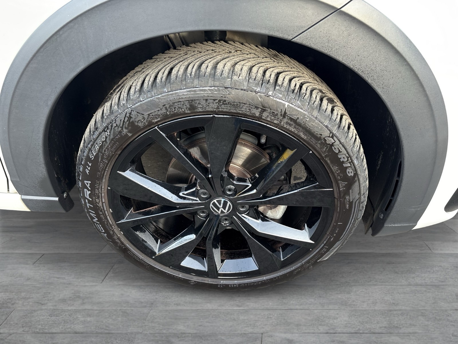 Volkswagen Taigo 1.0 R-LINE BLACK STYLE CAM ACC LM18 NAVI