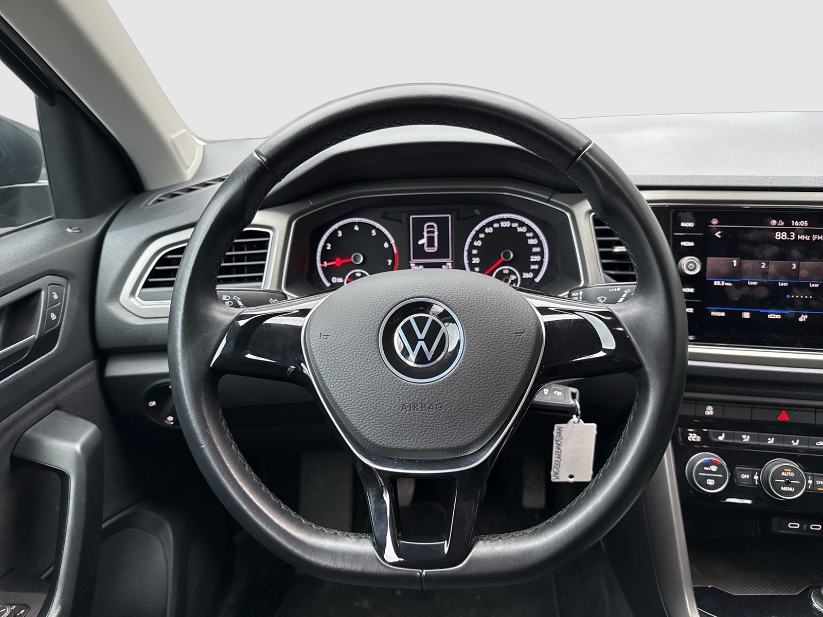 Volkswagen T-Roc 1.0 STYLE CARPLAY ALU17 SITZHEIZUNG