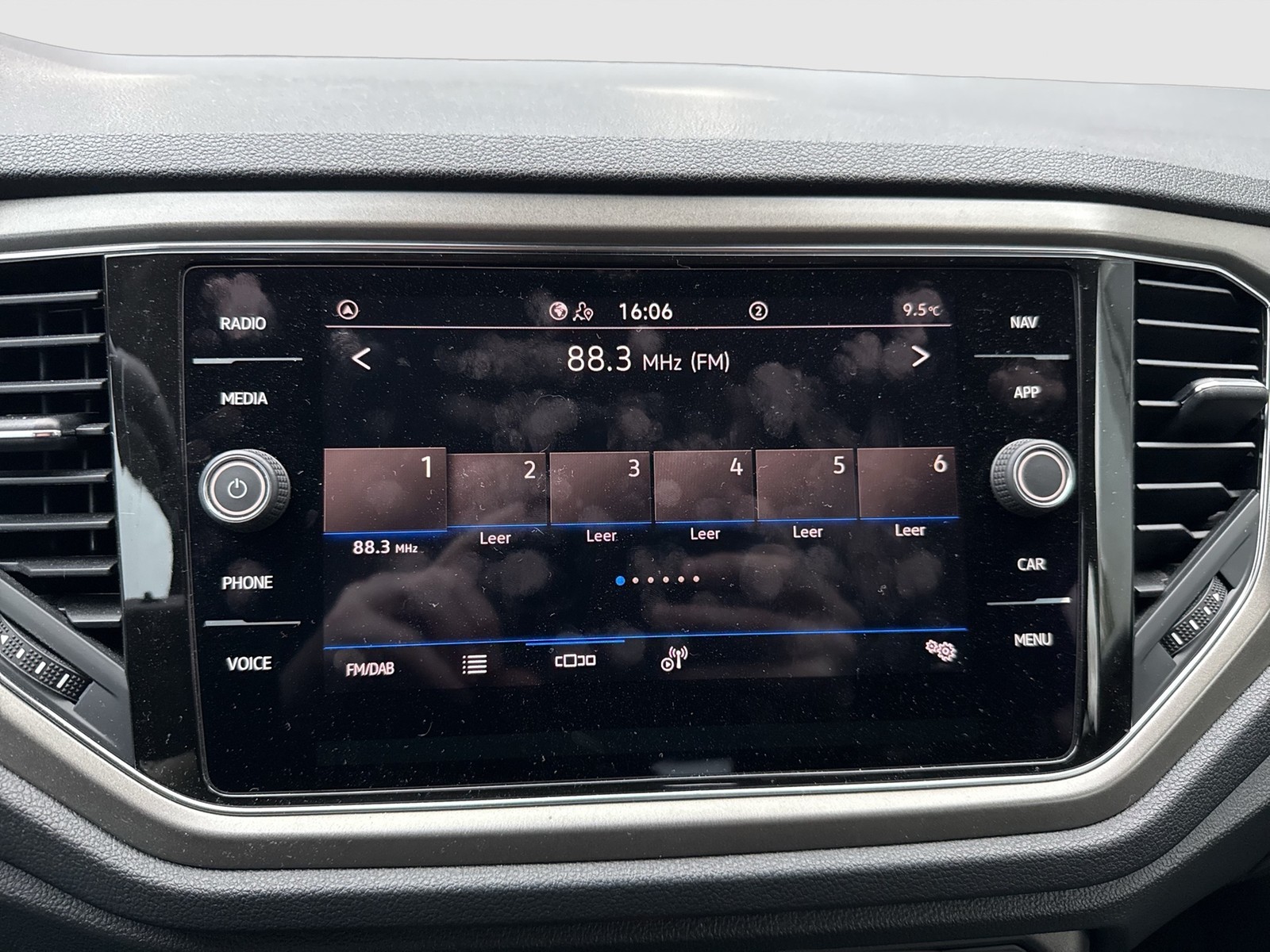 Volkswagen T-Roc 1.0 STYLE CARPLAY ALU17 SITZHEIZUNG