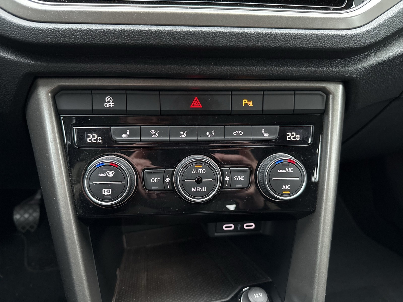 Volkswagen T-Roc 1.0 STYLE CARPLAY ALU17 SITZHEIZUNG