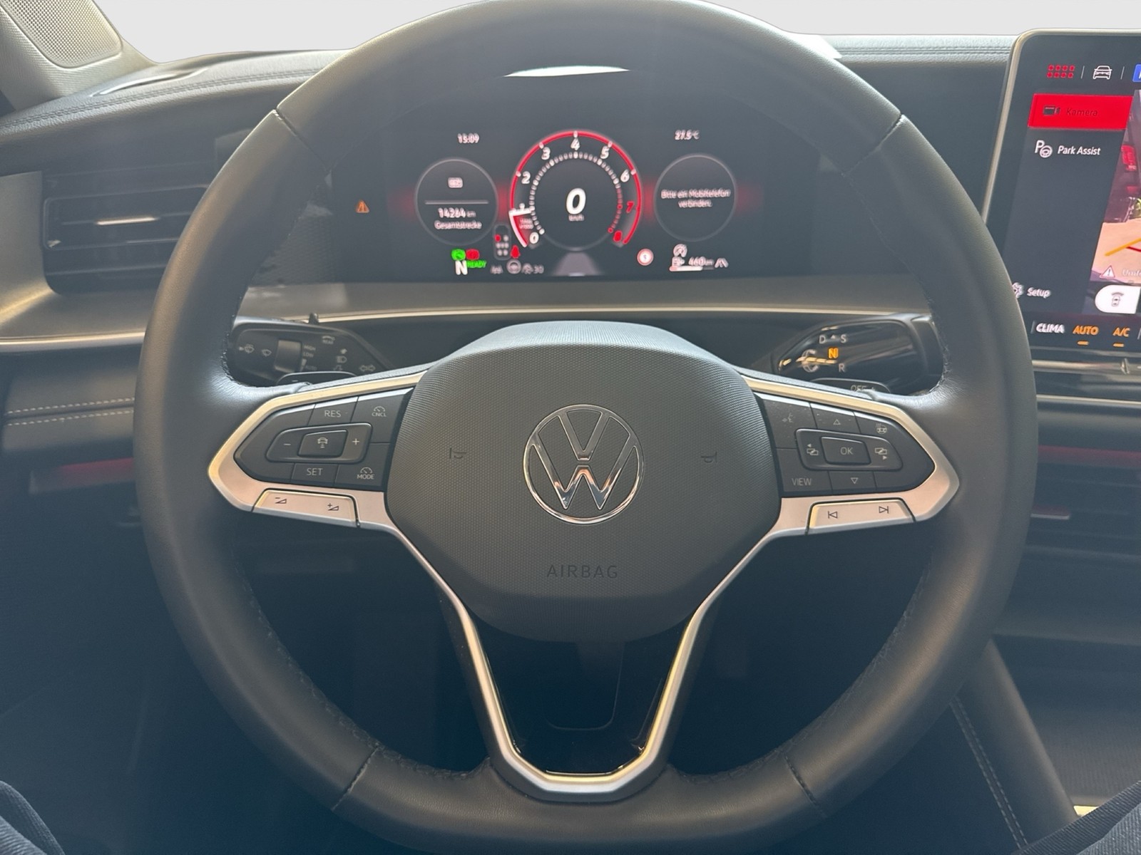 Volkswagen Tayron 1.5 eTSI LIFE 7SITZE 360CAM ACC LM18 NAVI