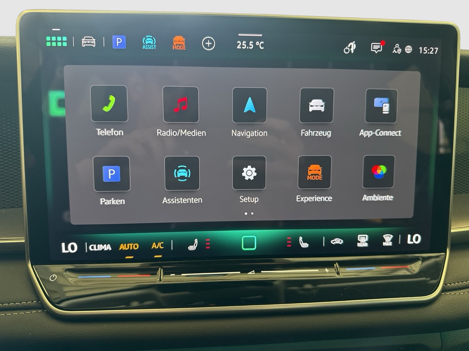 Volkswagen Tayron 1.5 eTSI LIFE 7SITZE 360CAM ACC LM18 NAVI