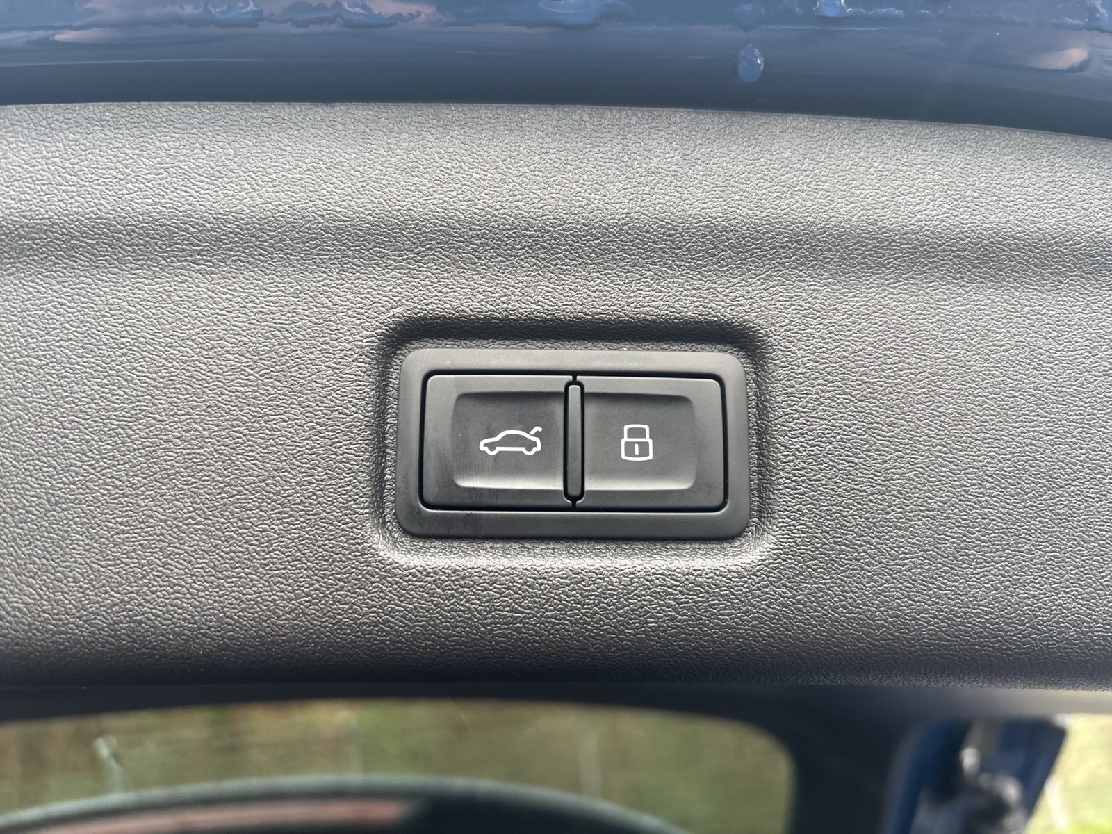 Audi Q6 e-tron quattro advanced BLACKPAK MATRIXLED