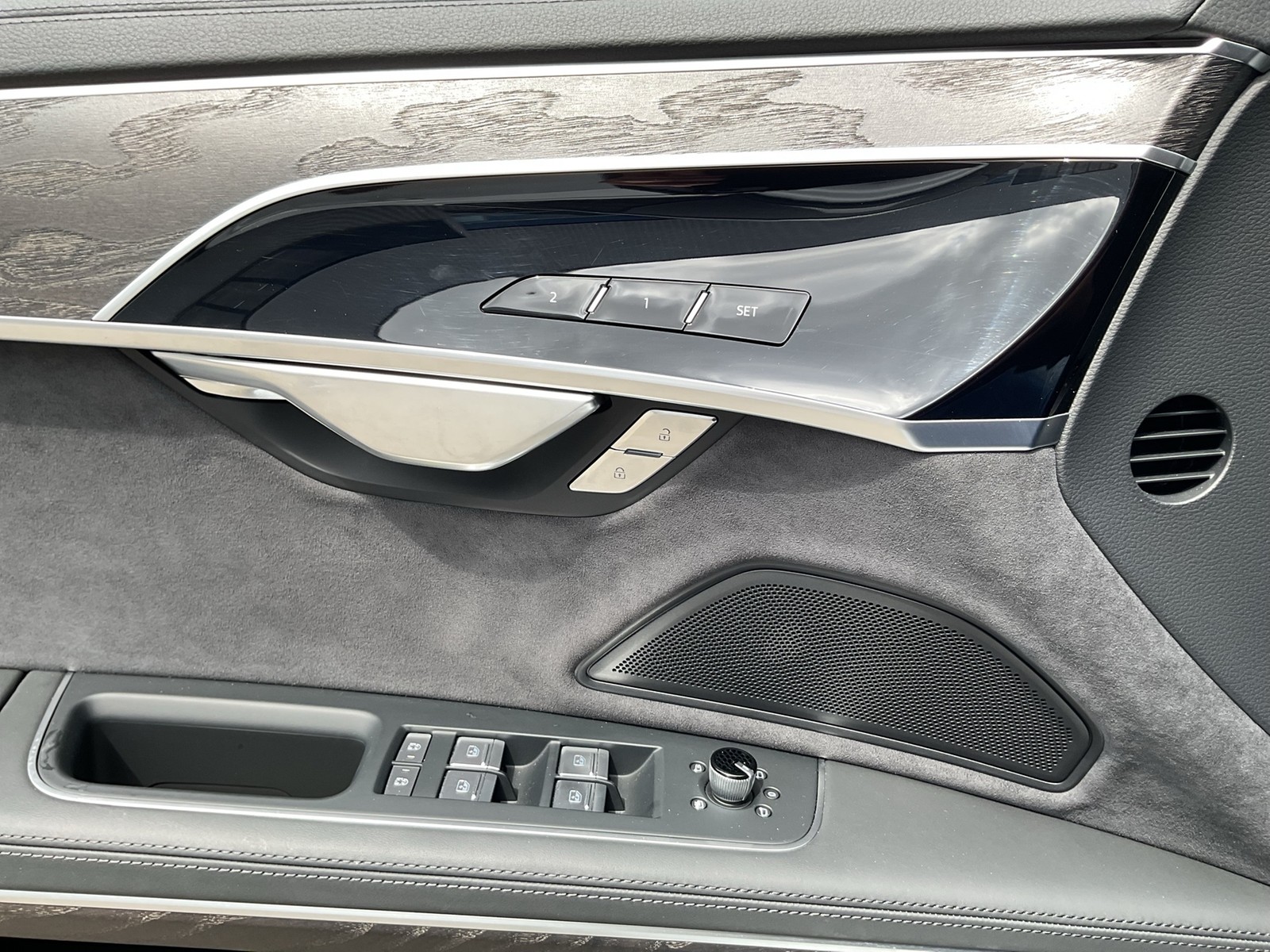 Audi A8 50 quattro S LINE STANDHZ. B&O 360°CAM LM20