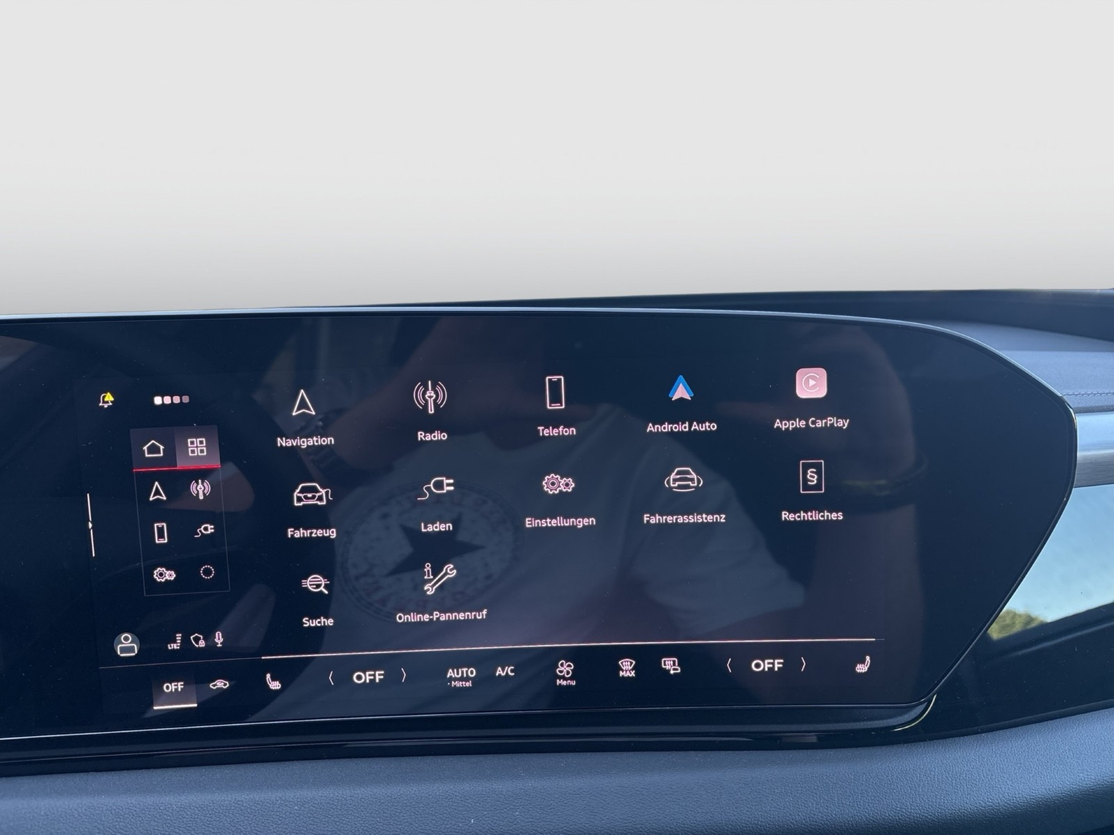 Audi A6 e-tron Avant performance advanced CAM LM19