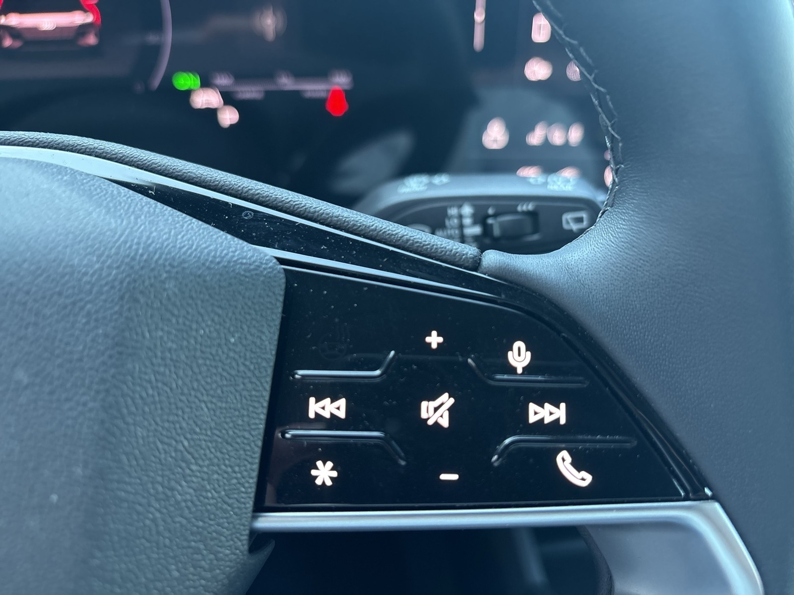 Audi A6 e-tron Avant performance advanced CAM LM19