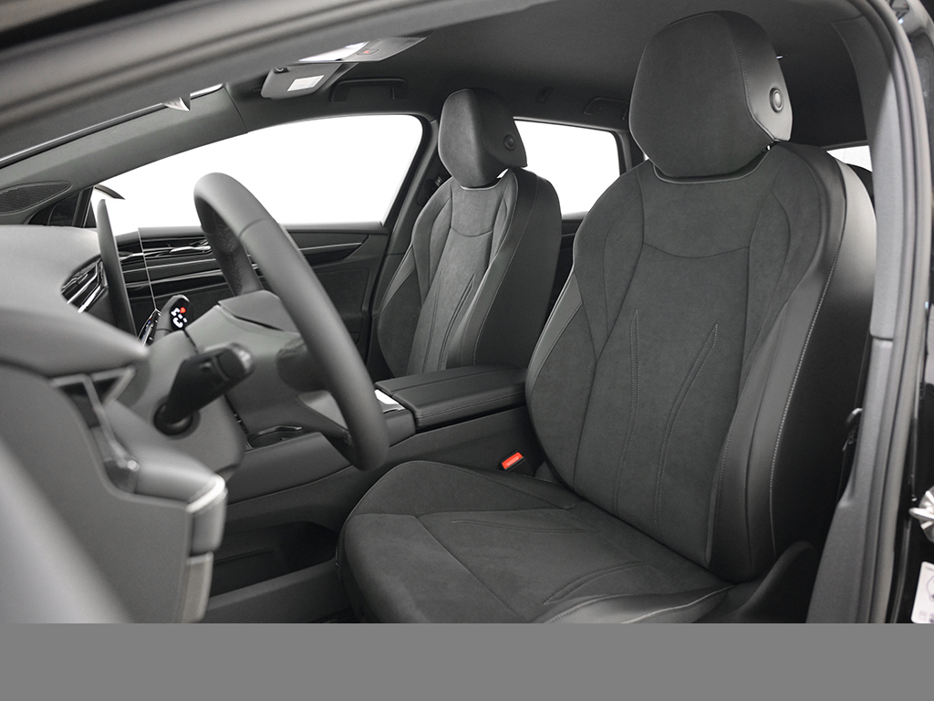 Volkswagen ID.7 Tourer PRO S AHK MATRIXLED eKLAPPE LM20