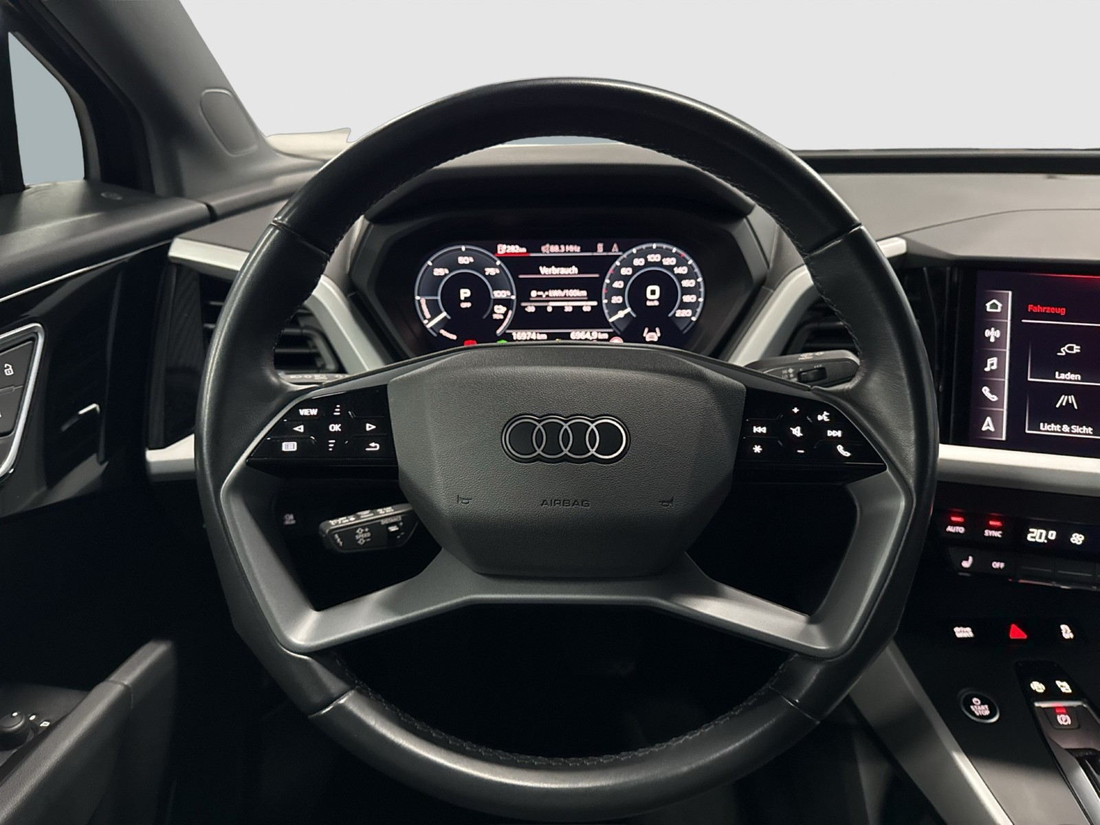 Audi Q4 e-tron Sportback 40 NAVI SITZHEIZ KAMERA ALU20