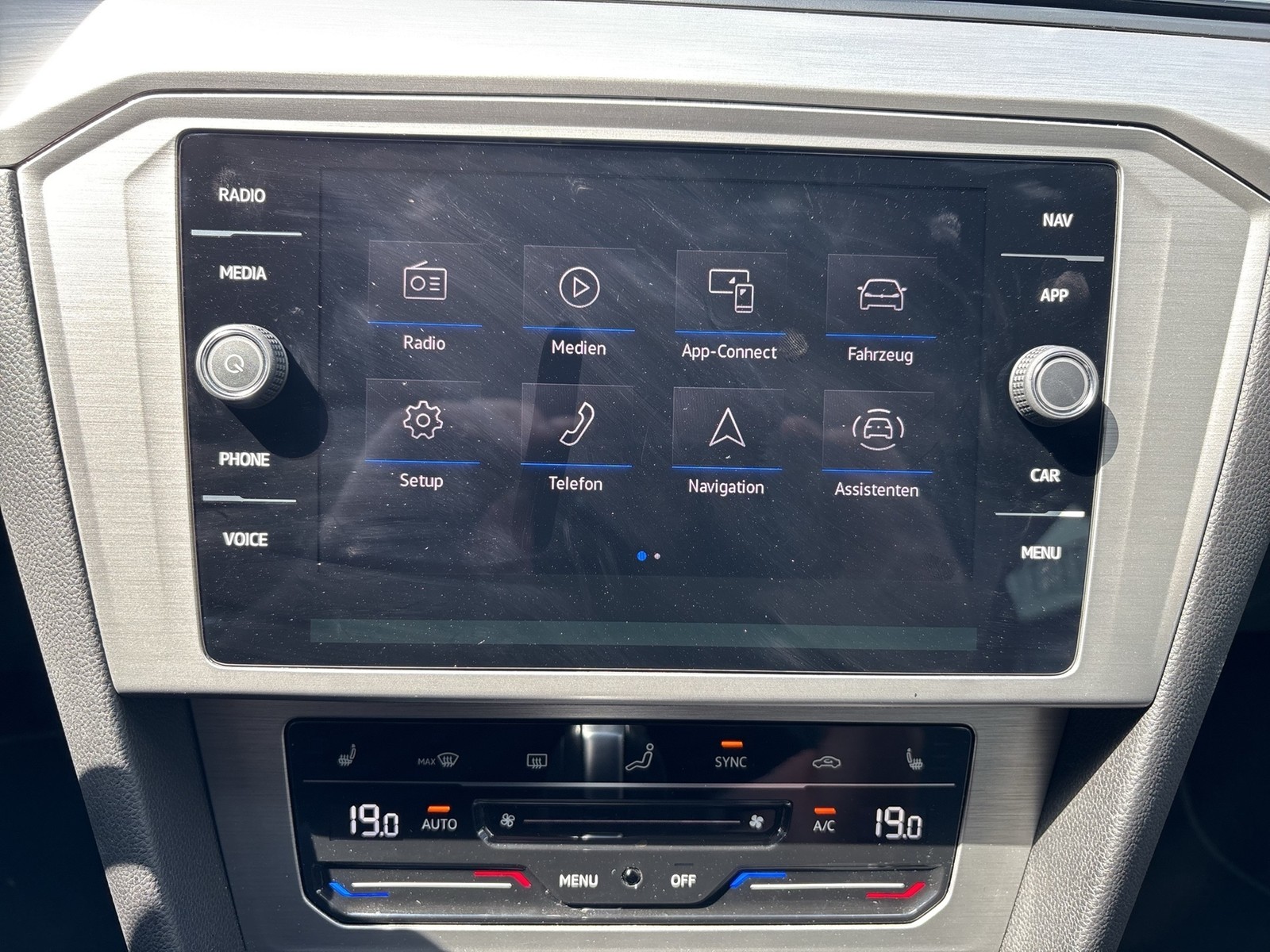 Volkswagen Passat Variant 1.5 CAM ACC NAVI CARPLAY SITZHEIZ