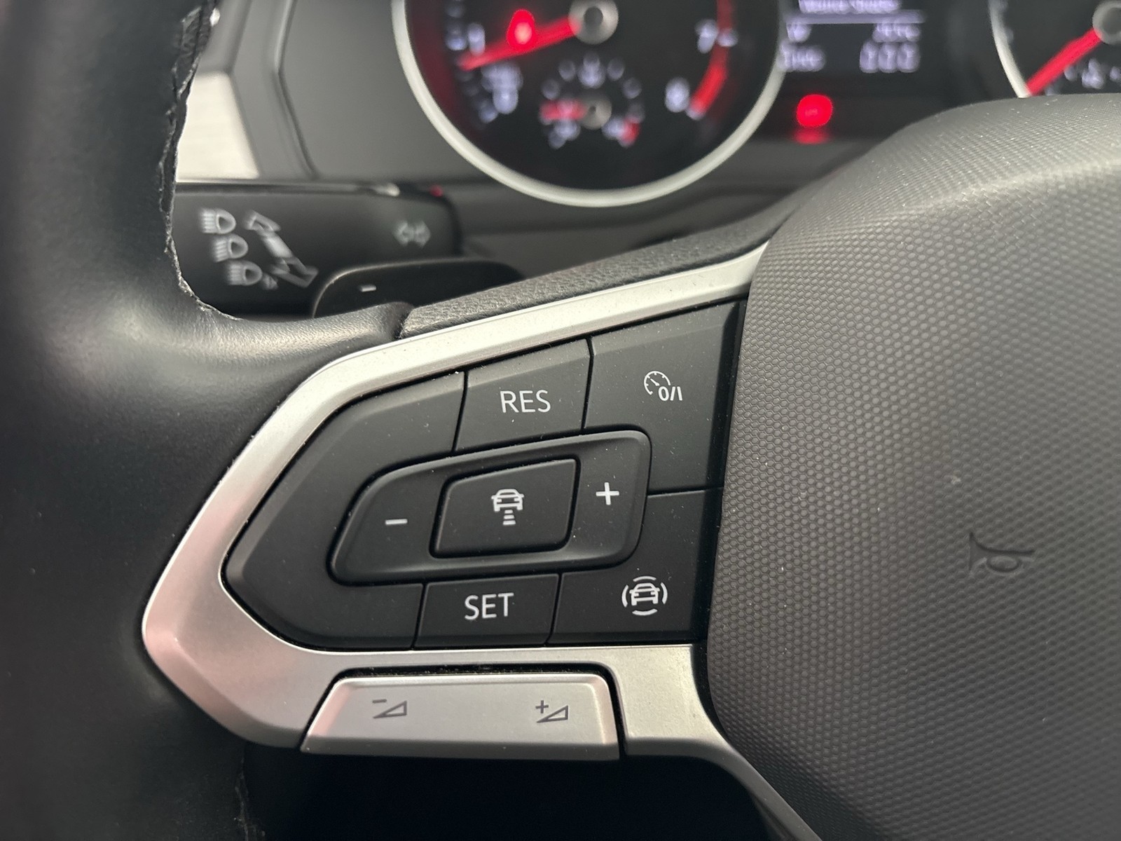 Volkswagen Passat Variant 1.5 CAM ACC NAVI CARPLAY SITZHEIZ