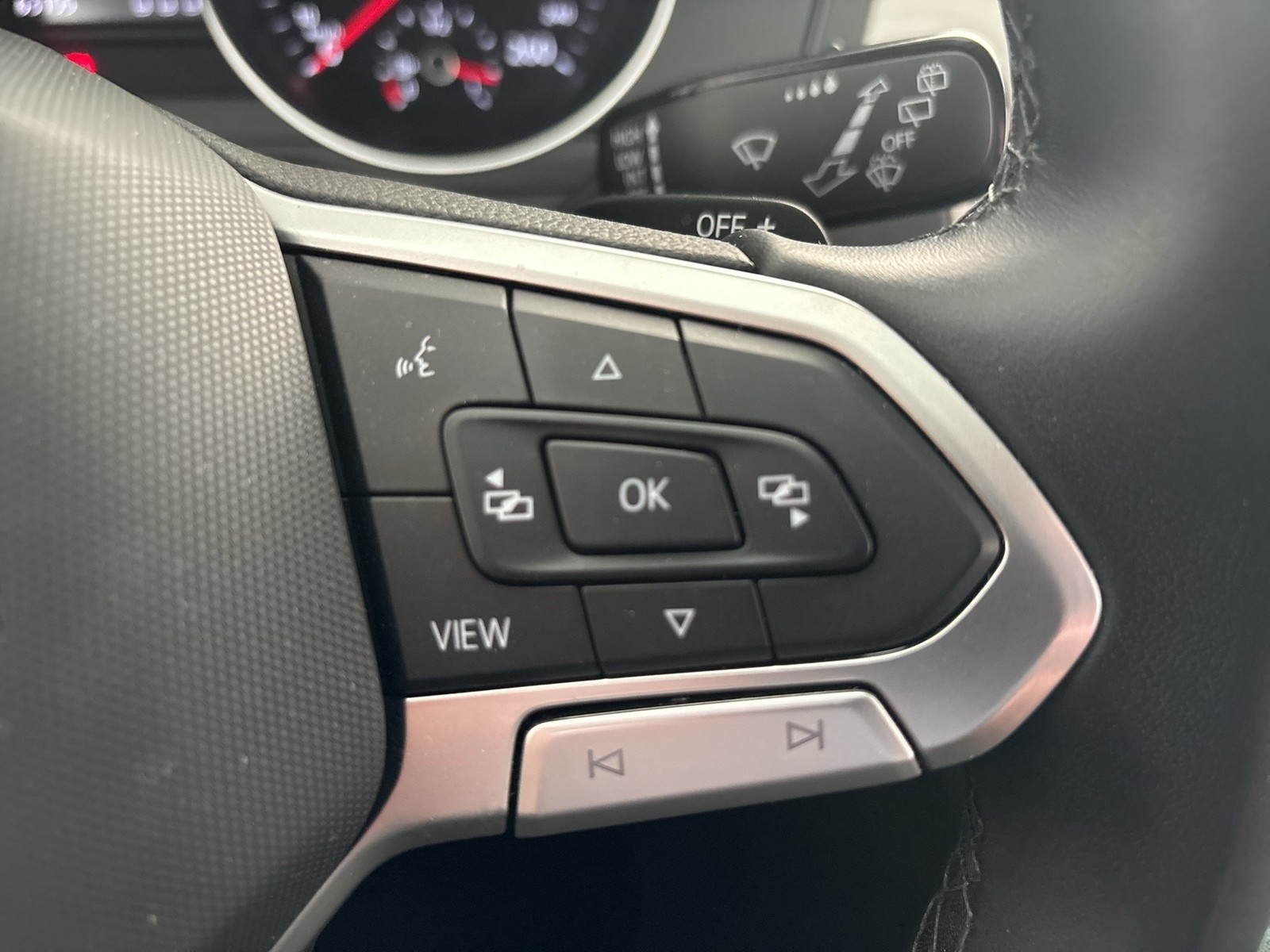 Volkswagen Passat Variant 1.5 CAM ACC NAVI CARPLAY SITZHEIZ