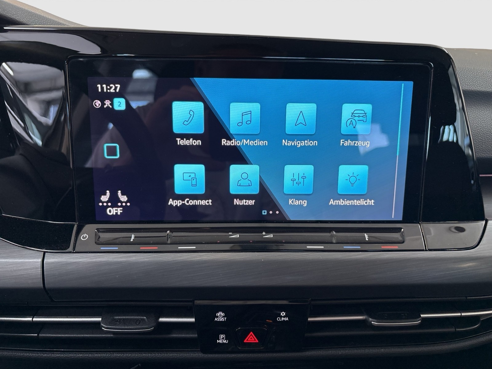 Volkswagen Golf VIII 2.0 STYLE CAM ACC LM17 NAVI LED+