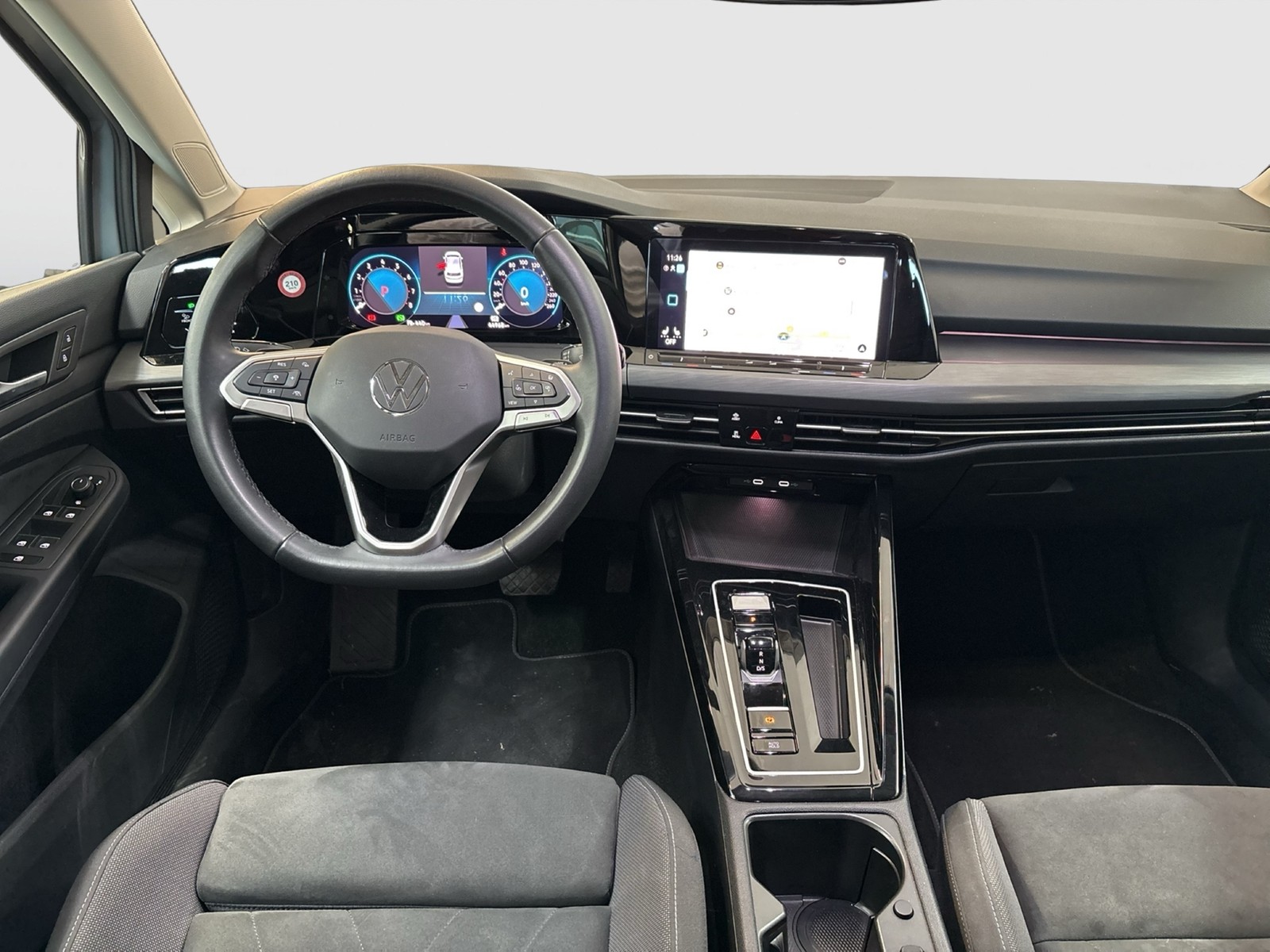 Volkswagen Golf VIII 2.0 STYLE CAM ACC LM17 NAVI LED+