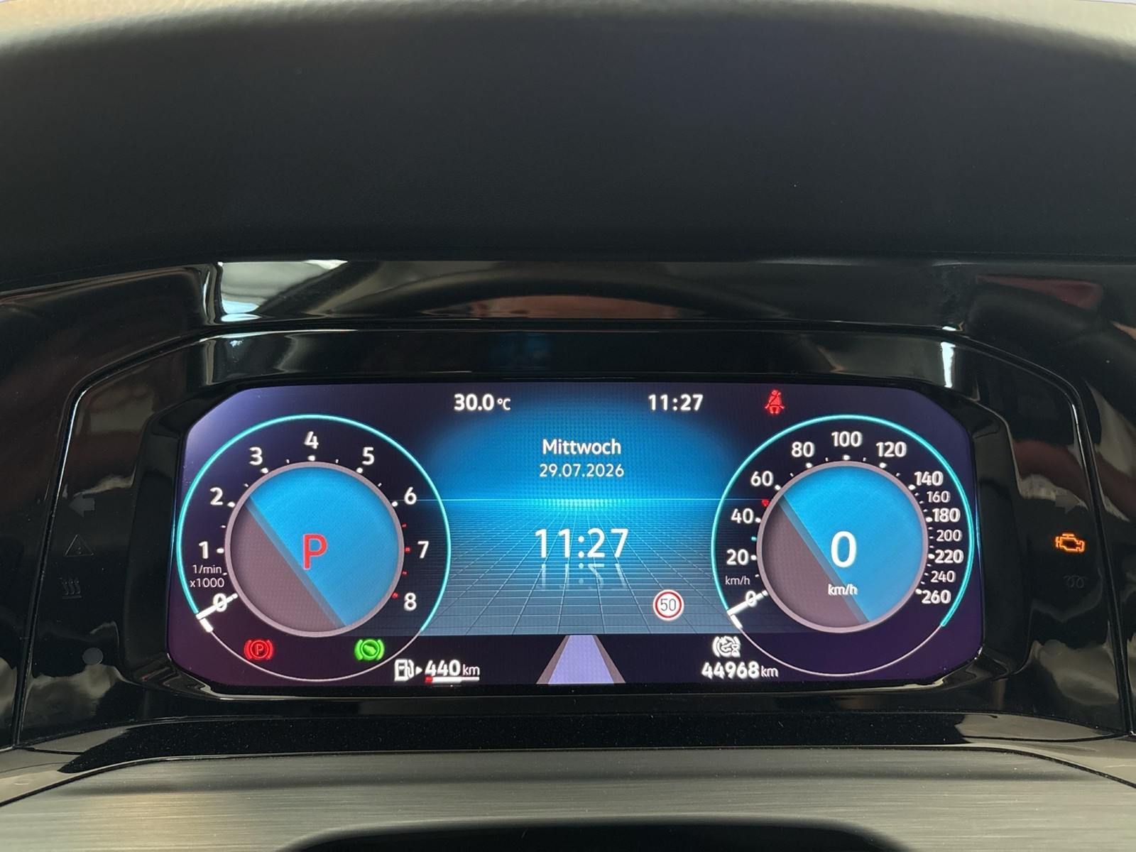 Volkswagen Golf VIII 2.0 STYLE CAM ACC LM17 NAVI LED+