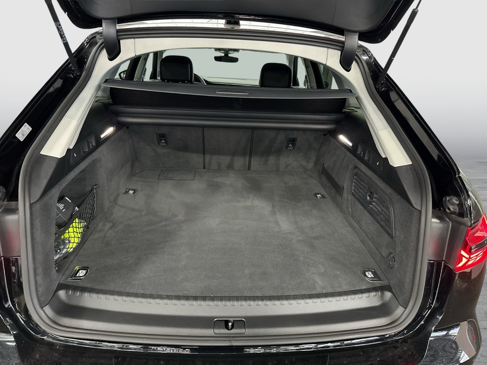 Audi A6 Avant 55 TFSI e quattro sport