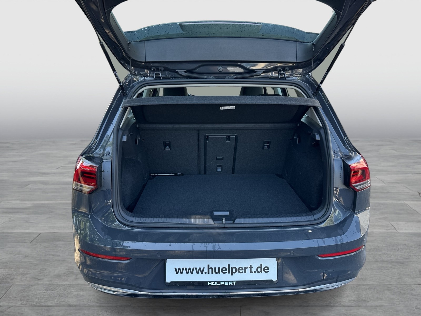 Volkswagen Golf VIII 1.5 eTSI STYLE ACC LM17 CARPLAY LED+