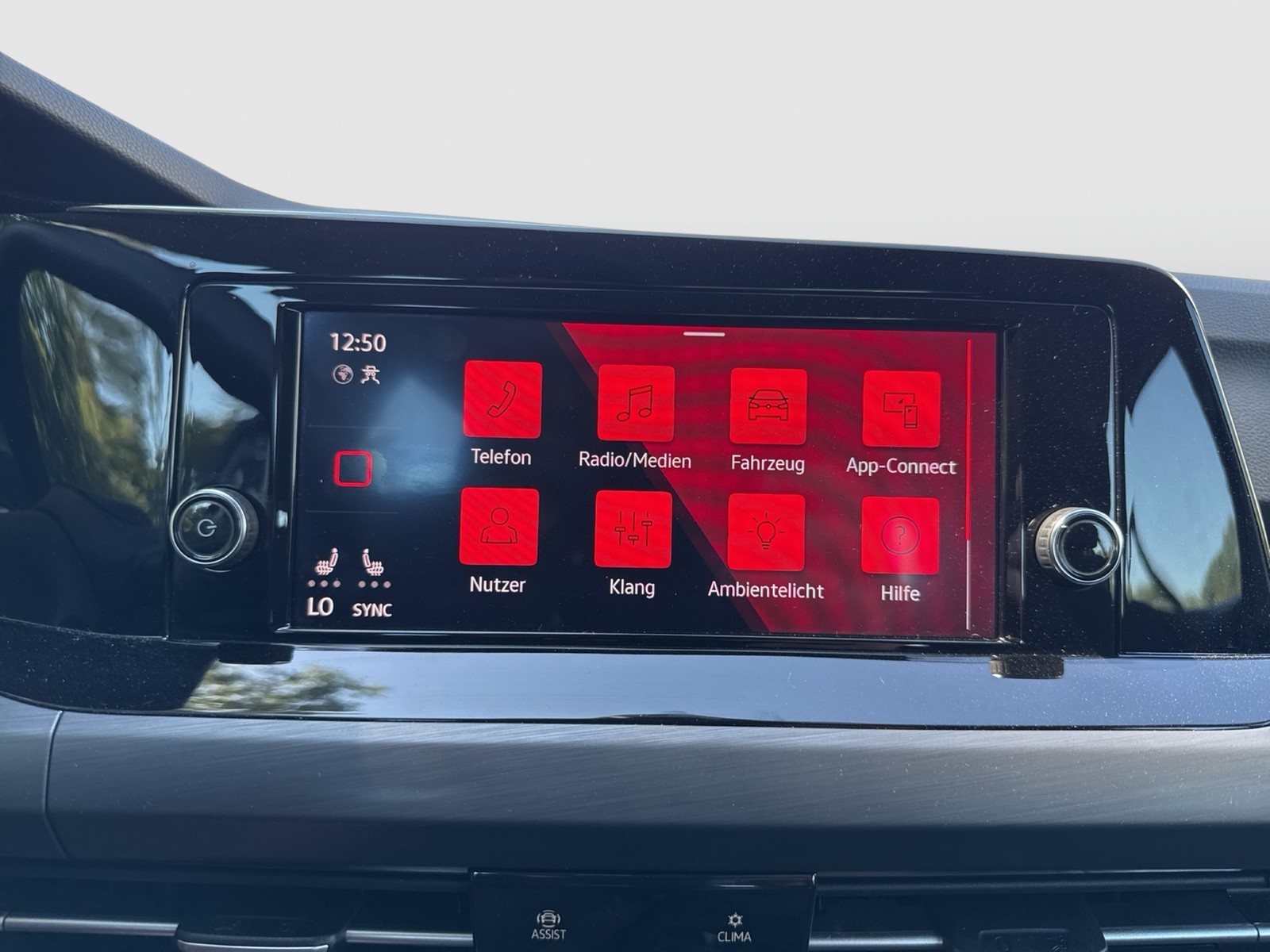 Volkswagen Golf VIII 1.5 eTSI STYLE ACC LM17 CARPLAY LED+