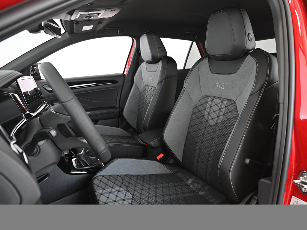 Volkswagen T-Roc 1.5 R-LINE DSG BLACKSTYLE MATRIX-LED LM19 AHK