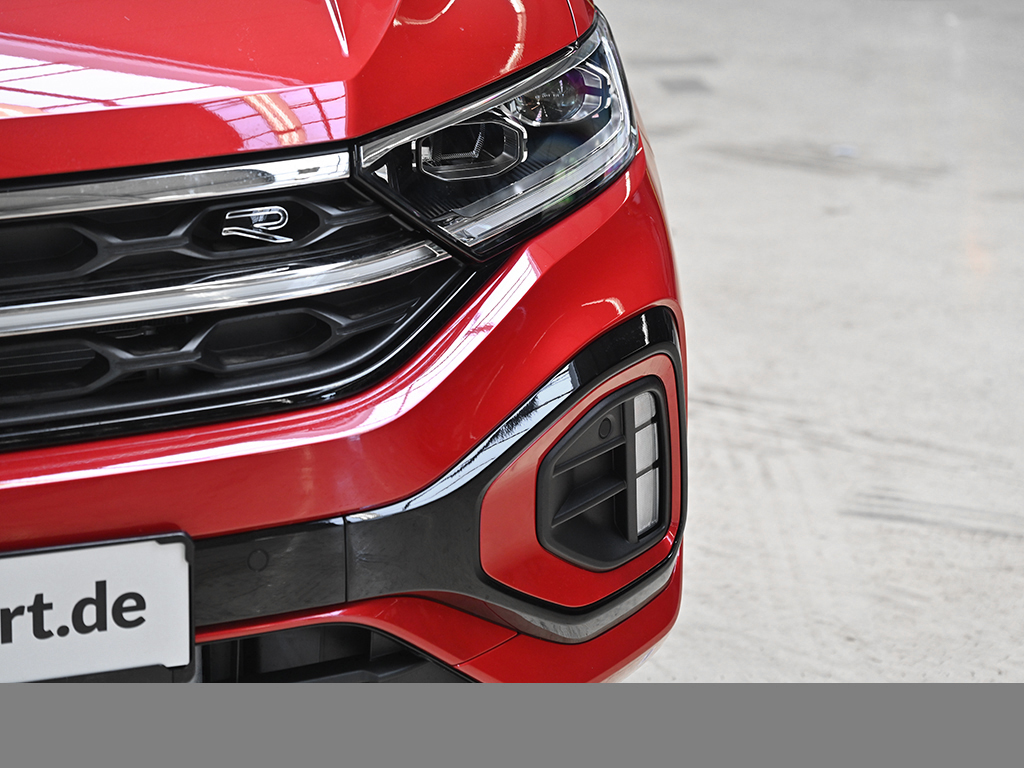 Volkswagen T-Roc 1.5 R-LINE DSG BLACKSTYLE MATRIX-LED LM19 AHK