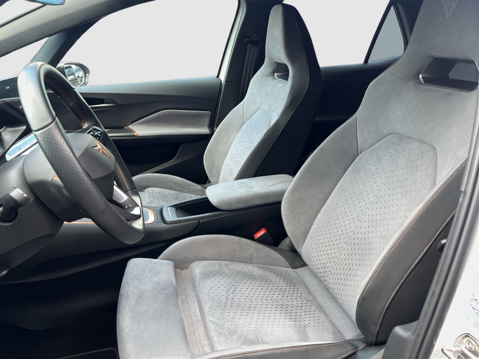Cupra Born E-BOOST CAM ACC LM19 NAVI SITZHEIZUNG
