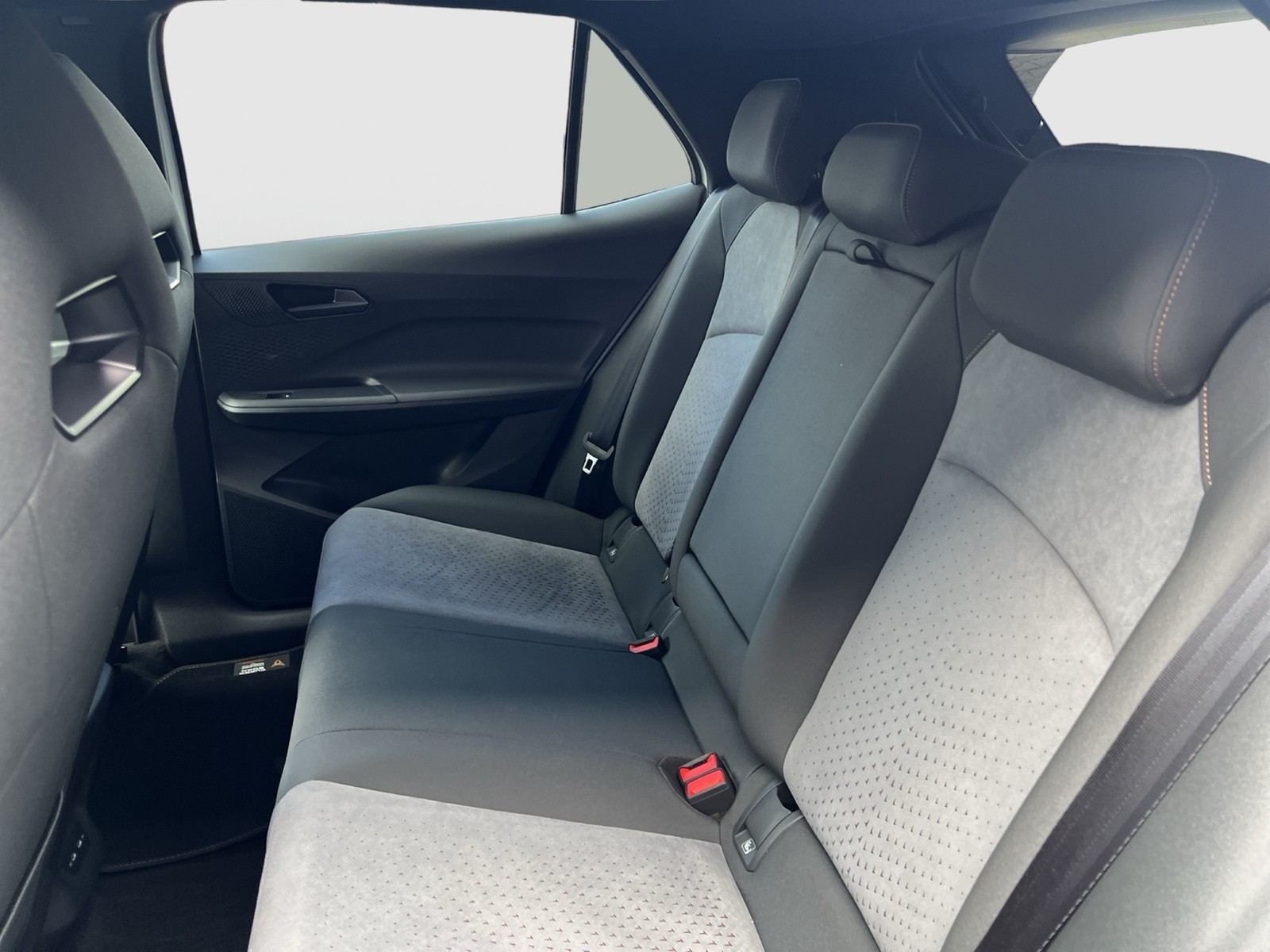 Cupra Born E-BOOST CAM ACC LM19 NAVI SITZHEIZUNG