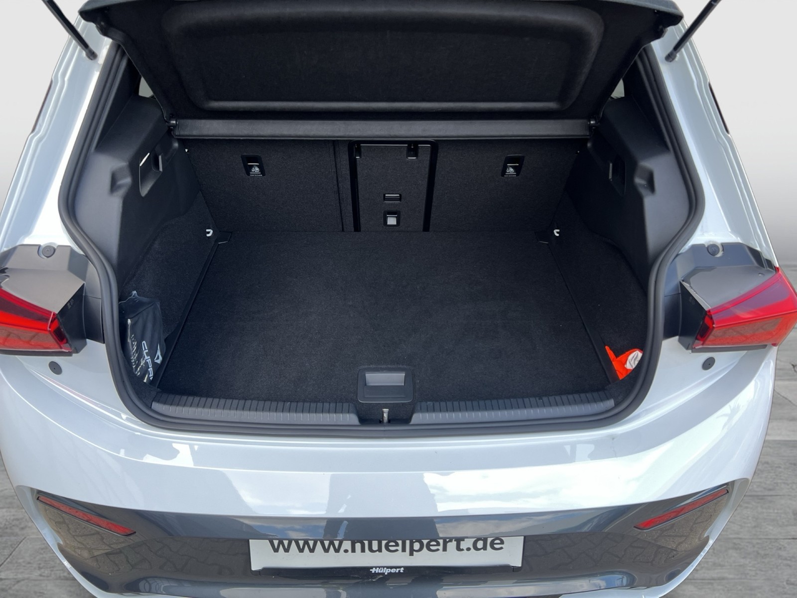 Cupra Born E-BOOST CAM ACC LM19 NAVI SITZHEIZUNG