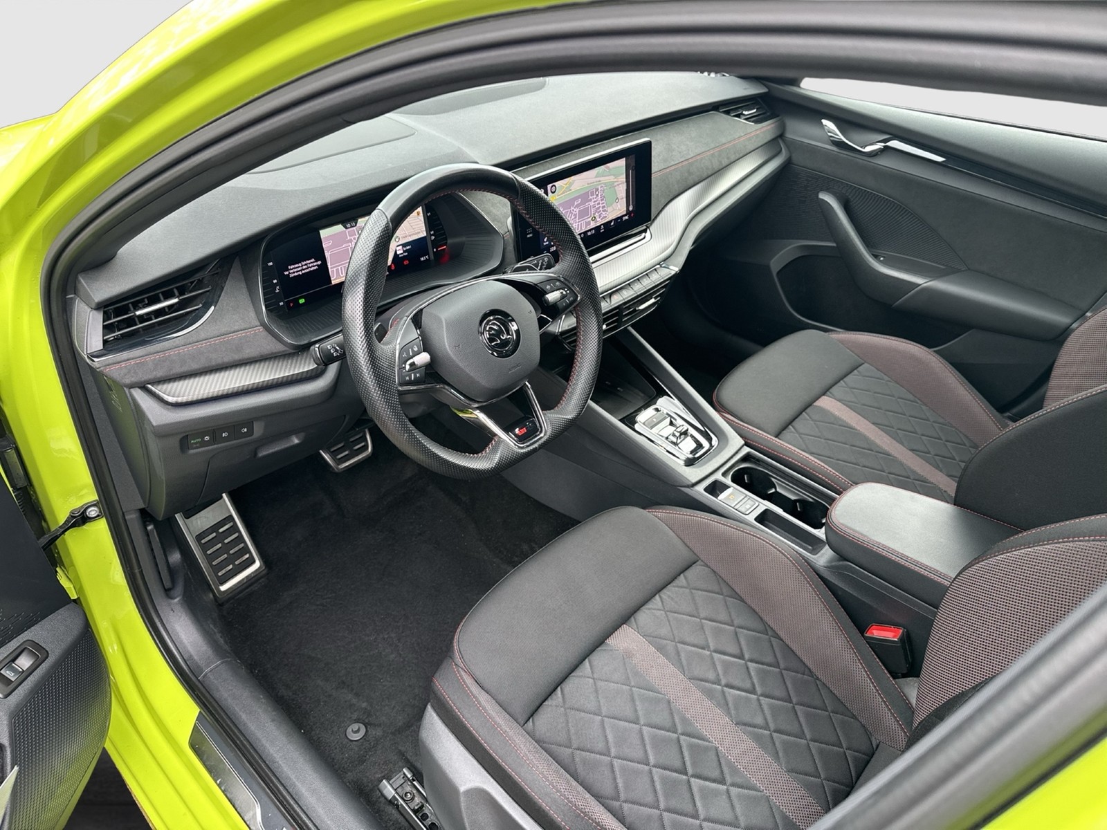 Skoda Octavia Combi 2.0 RS AHK CAM ACC LM19 HEADUP NAVI