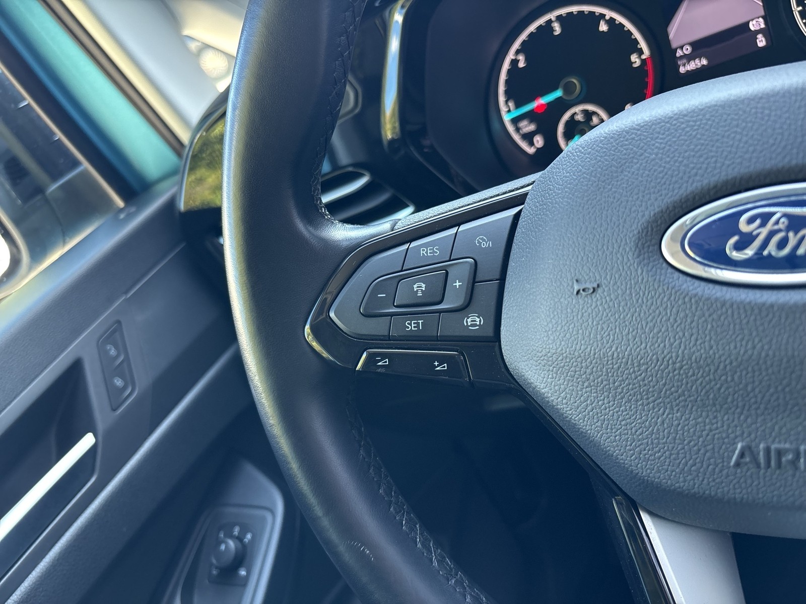 Ford Grand Tourneo Connect 2.0 TITANIUM AHK ACC NAVI