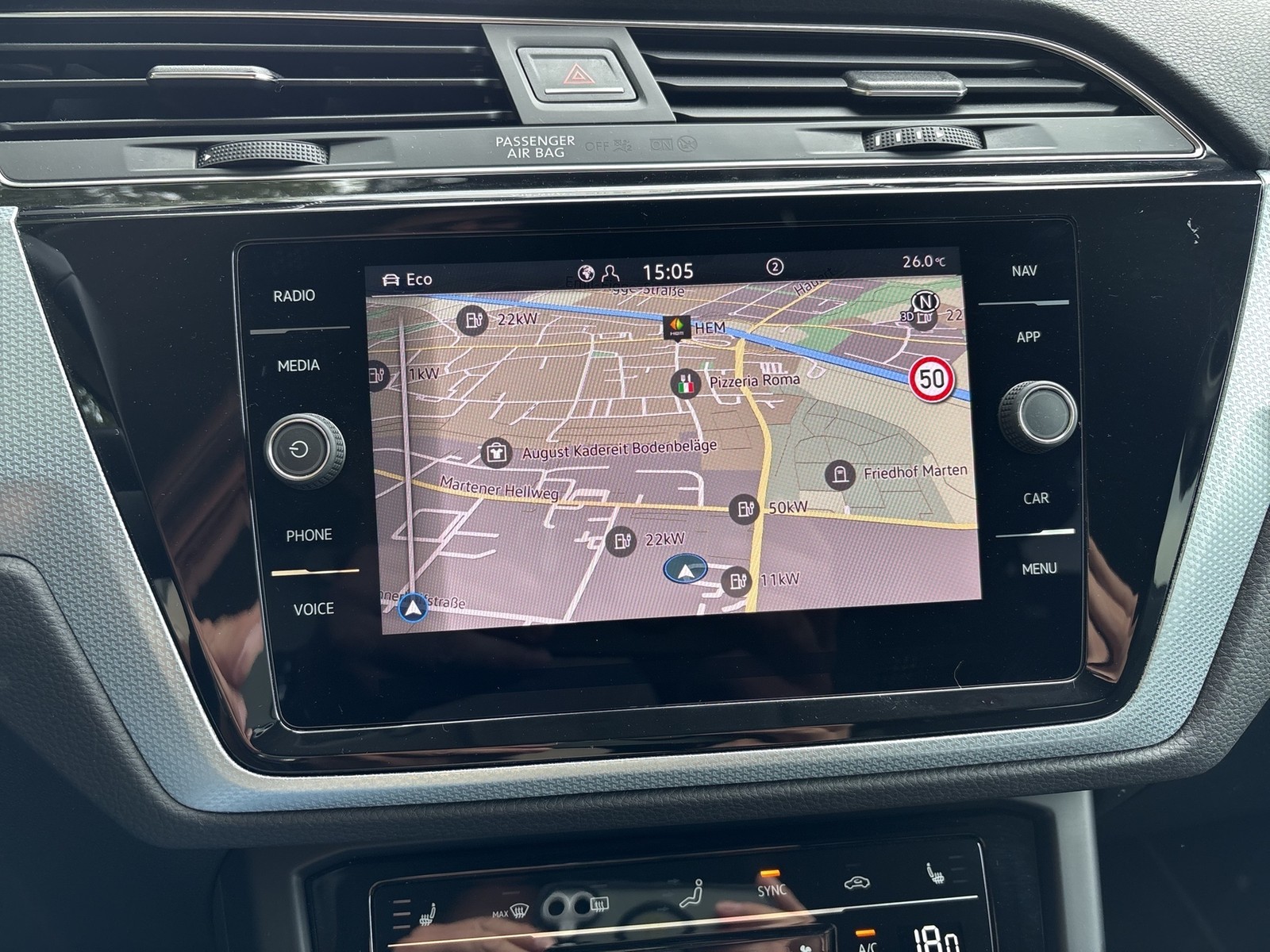 Volkswagen Touran 1.5 ENERGY 7SITZE CAM ACC E-KLAPPE NAVI