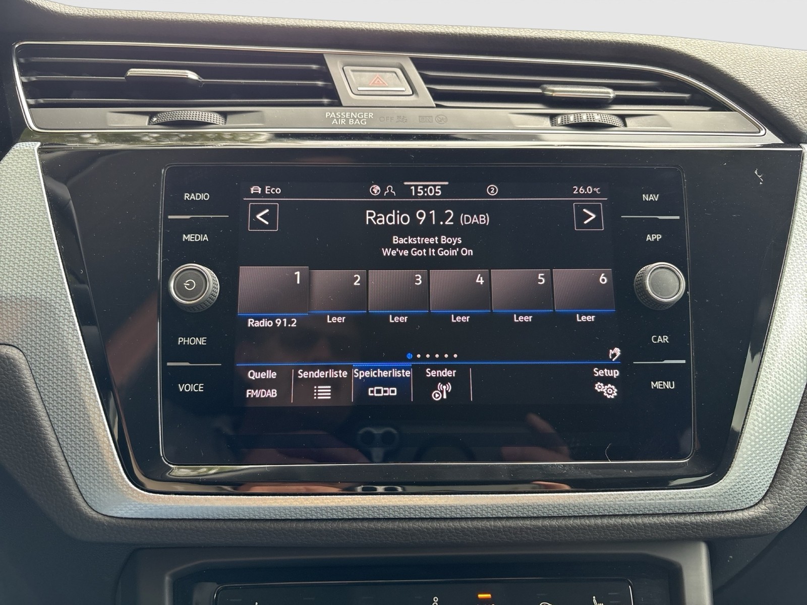 Volkswagen Touran 1.5 ENERGY 7SITZE CAM ACC E-KLAPPE NAVI
