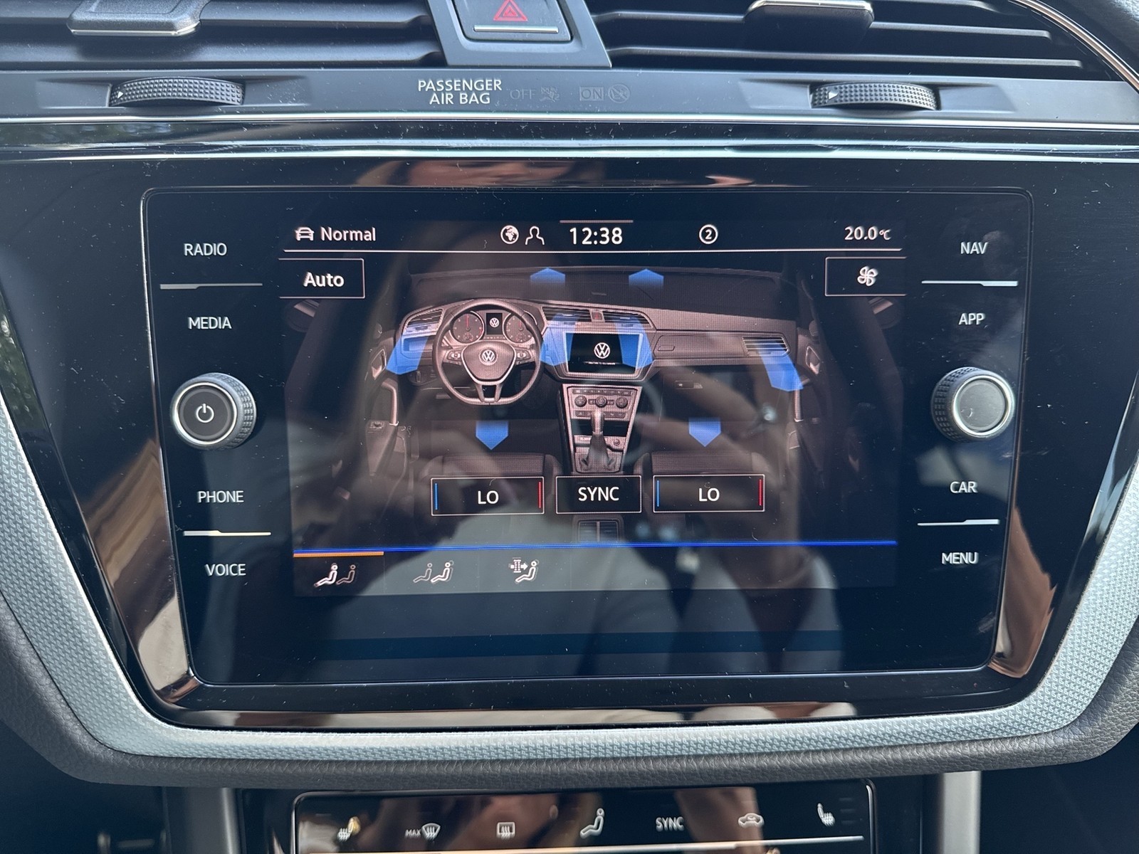 Volkswagen Touran 1.5 ENERGY 7SITZE CAM ACC E-KLAPPE NAVI