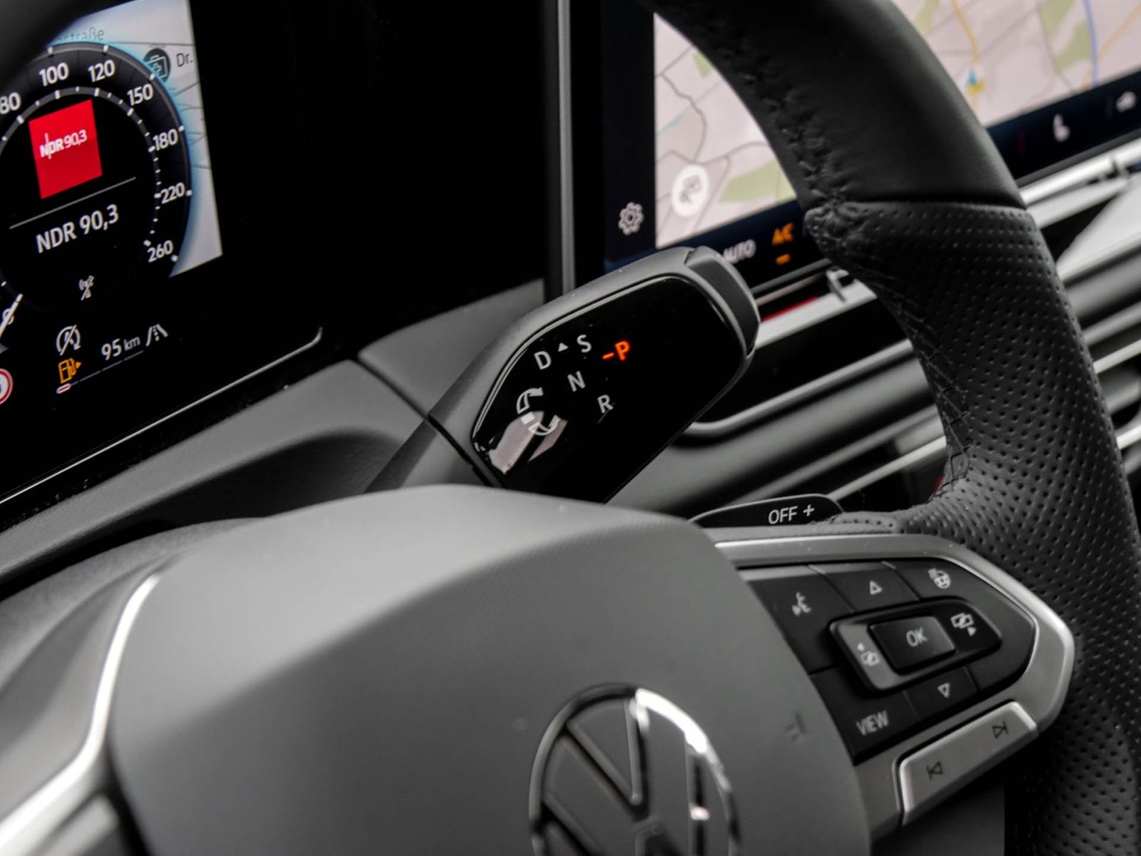 Volkswagen Tiguan 2.0 R-LINE 4X4 NEUESMODELL AHK 360CAM 20Z