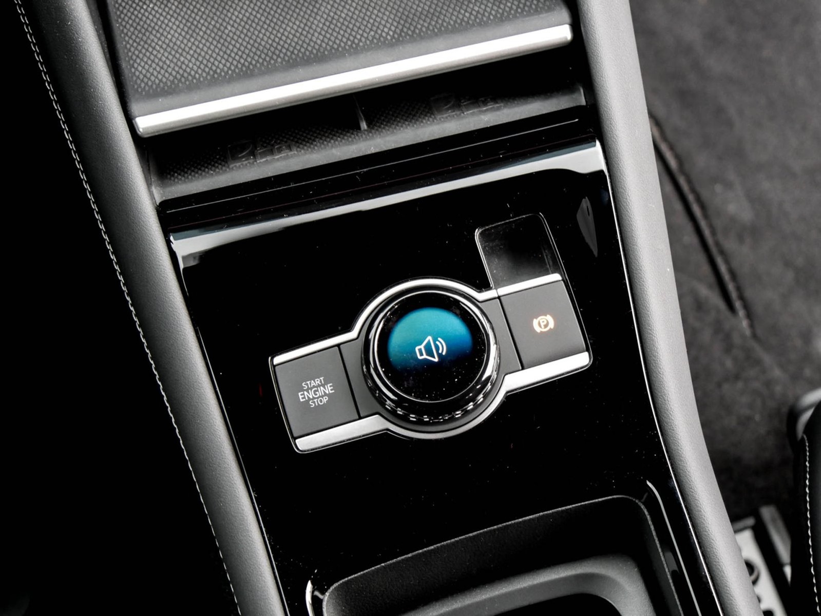 Volkswagen Tiguan 2.0 R-LINE 4X4 NEUESMODELL AHK 360CAM 20Z