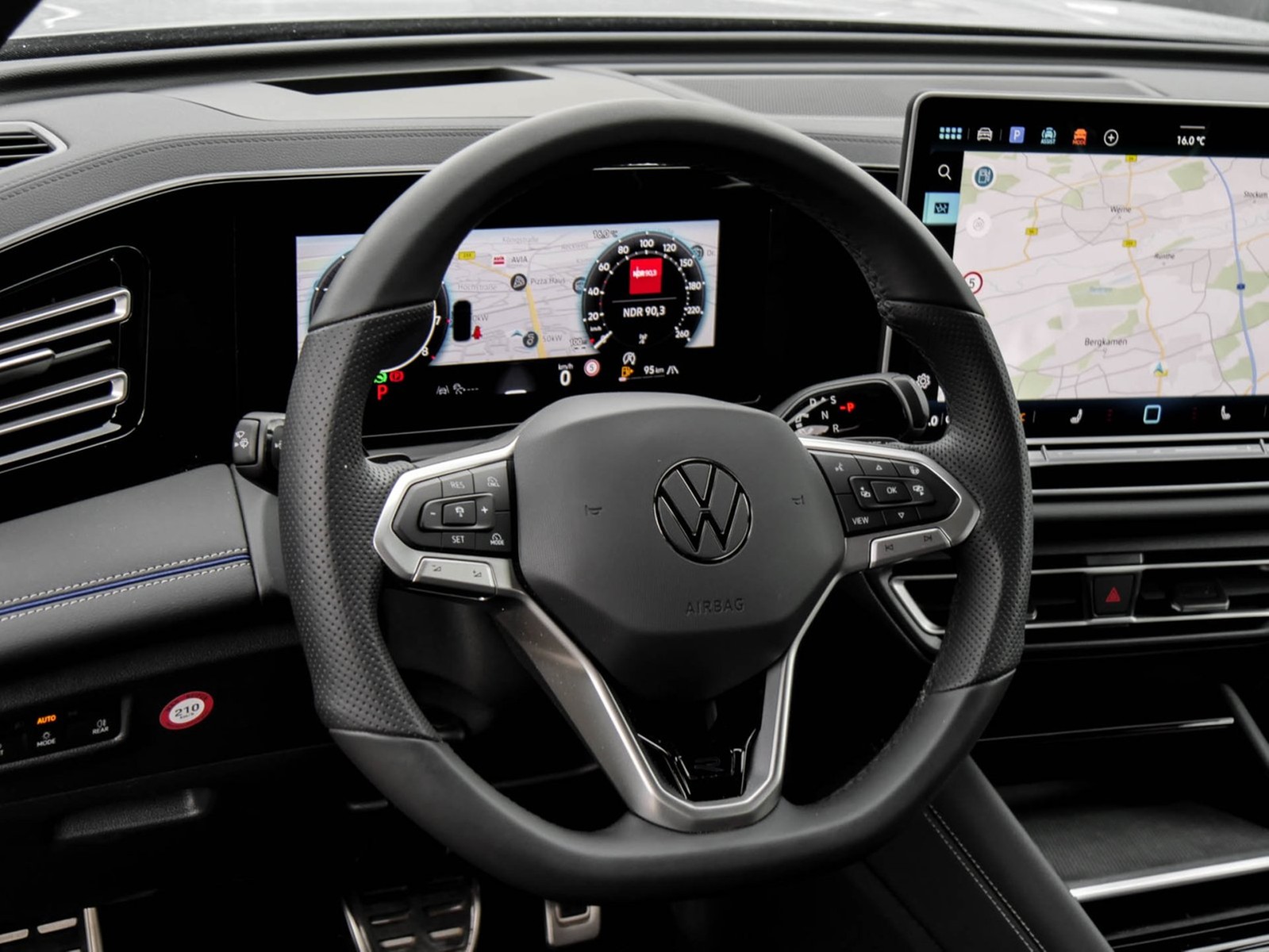 Volkswagen Tiguan 2.0 R-LINE 4X4 NEUESMODELL AHK 360CAM 20Z