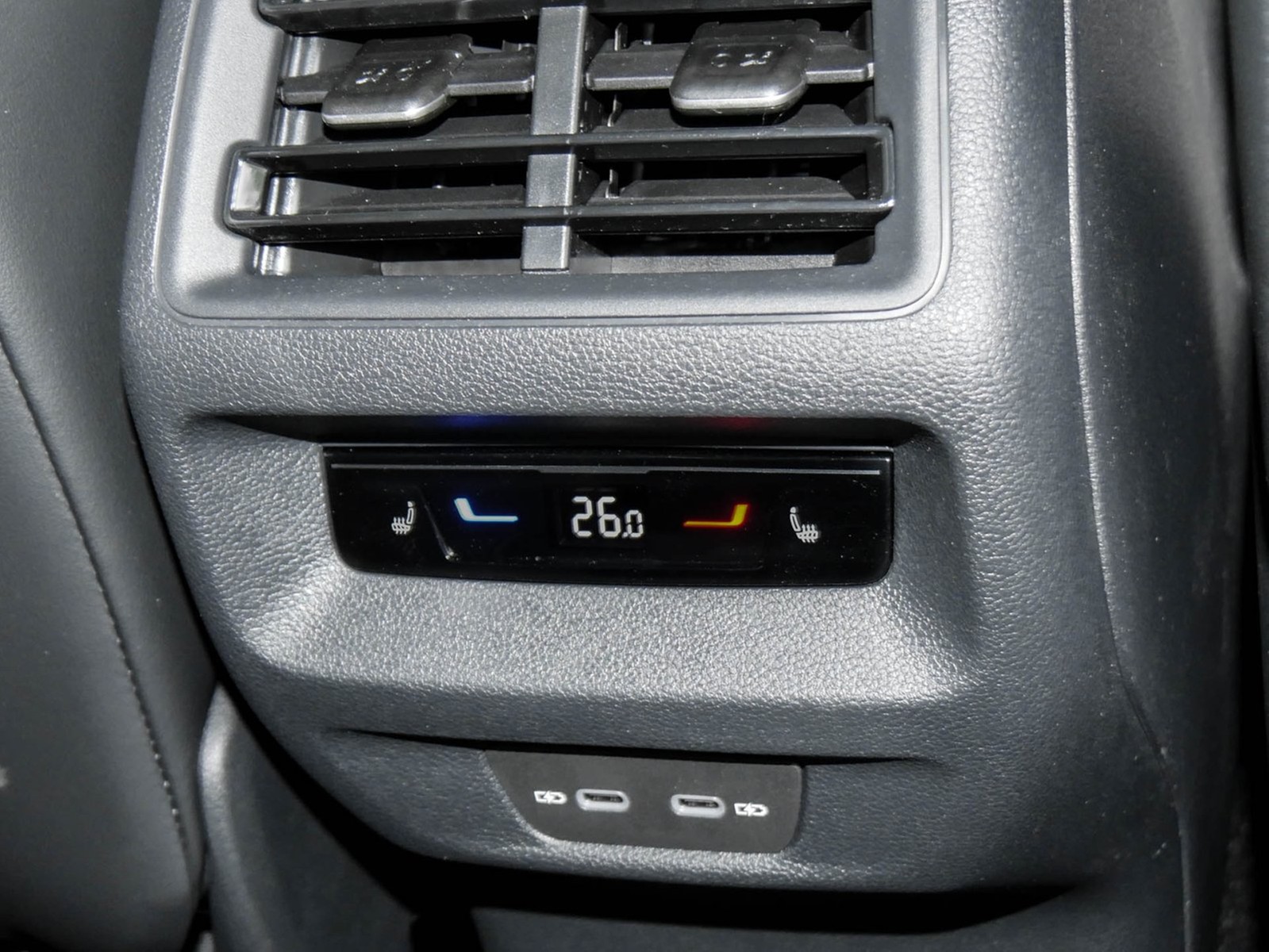 Volkswagen Tiguan 1.5 HYBRID ELEGANCE NEUES MODELL AHK LM18