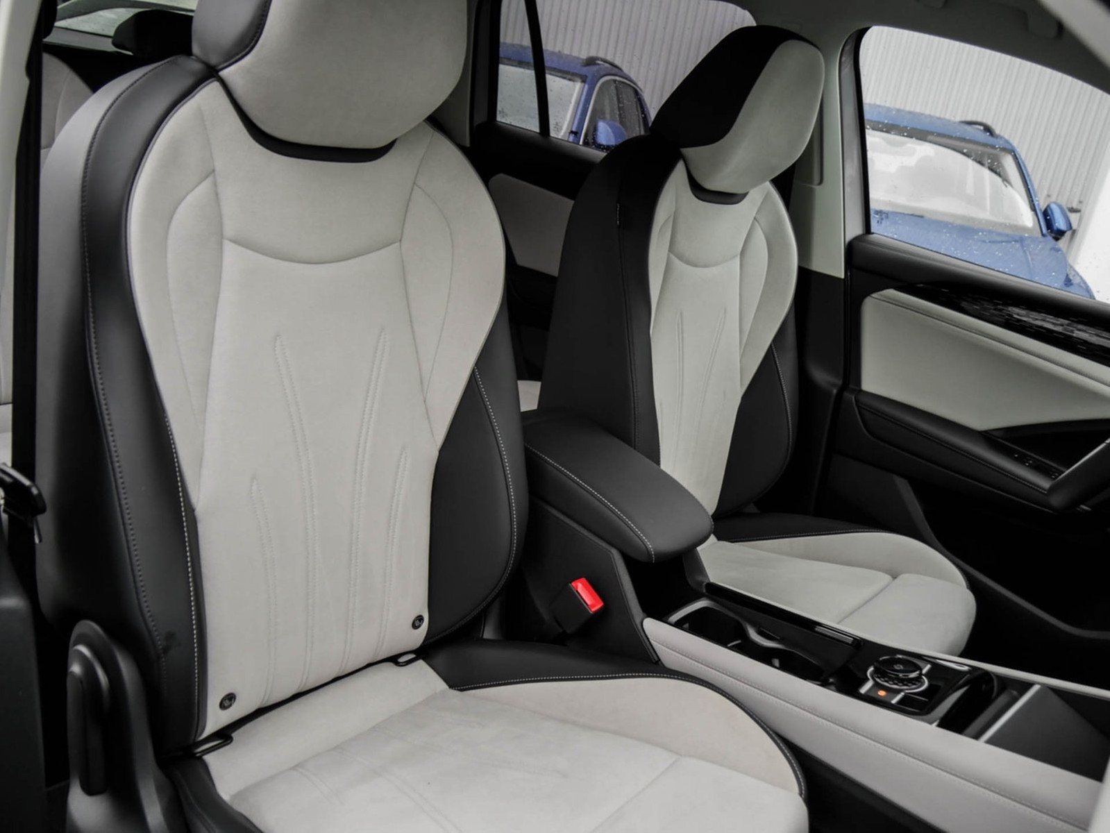 Volkswagen Tiguan 1.5 HYBRID ELEGANCE NEUES MODELL AHK LM18