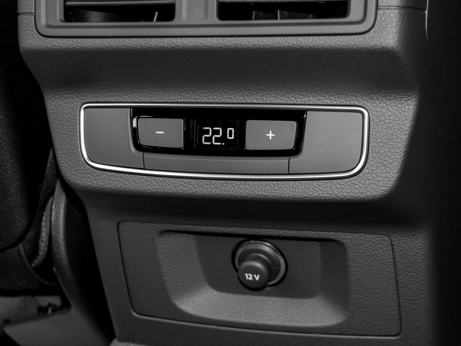 Audi Q5 Sportback 40 quattro S LINE NAVI KAMERA LM18