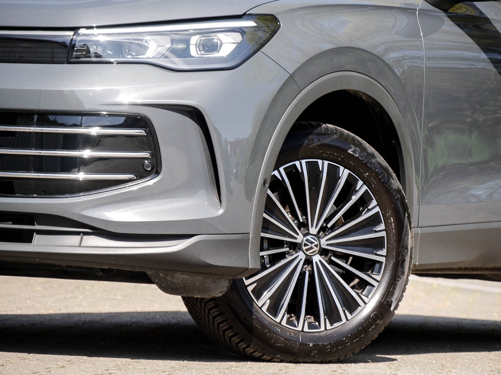 Volkswagen Tiguan 1.5 HYBRID ELEGANCE NEUES MODELL 360°CAM