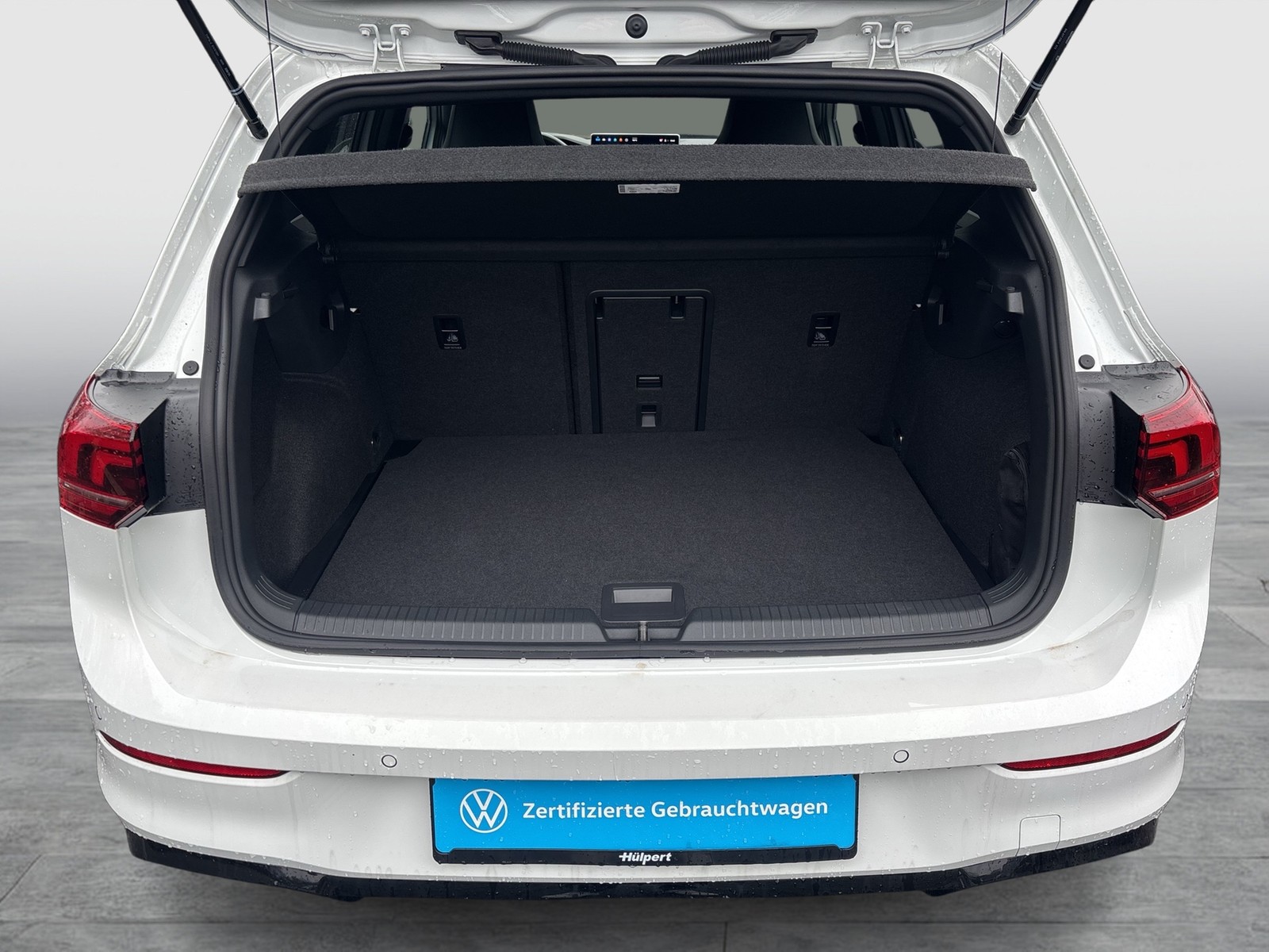 Volkswagen Golf VIII 1.5 R-LINE FACELIFT 360°CAM ACC LM17