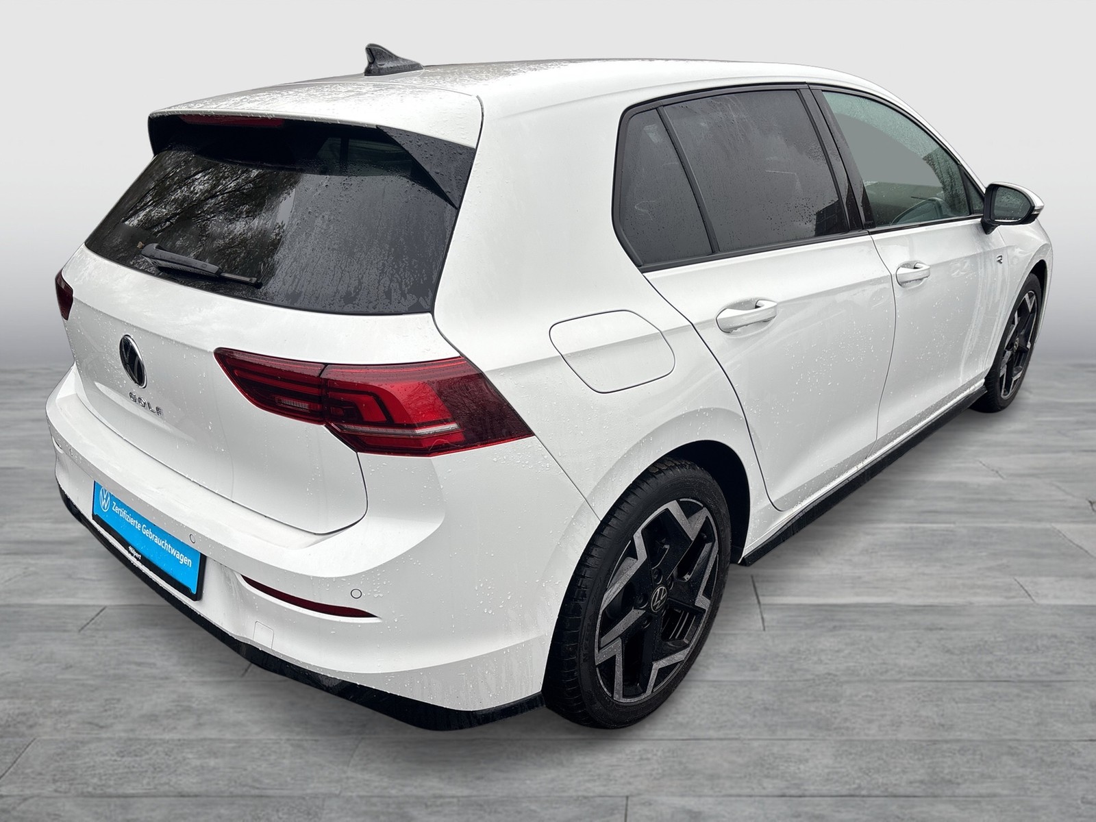 Volkswagen Golf VIII 1.5 R-LINE FACELIFT 360°CAM ACC LM17