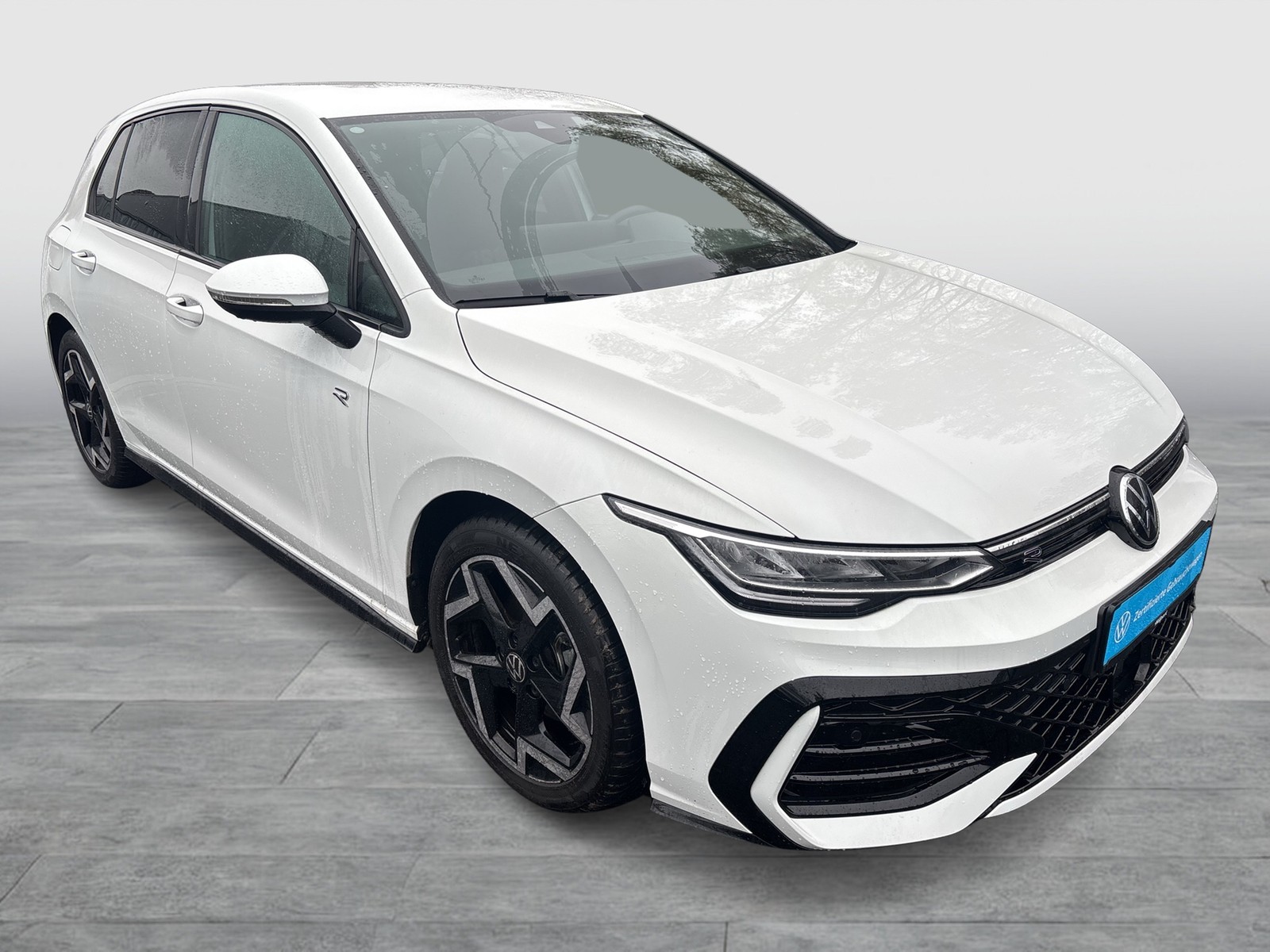 Volkswagen Golf VIII 1.5 R-LINE FACELIFT 360°CAM ACC LM17