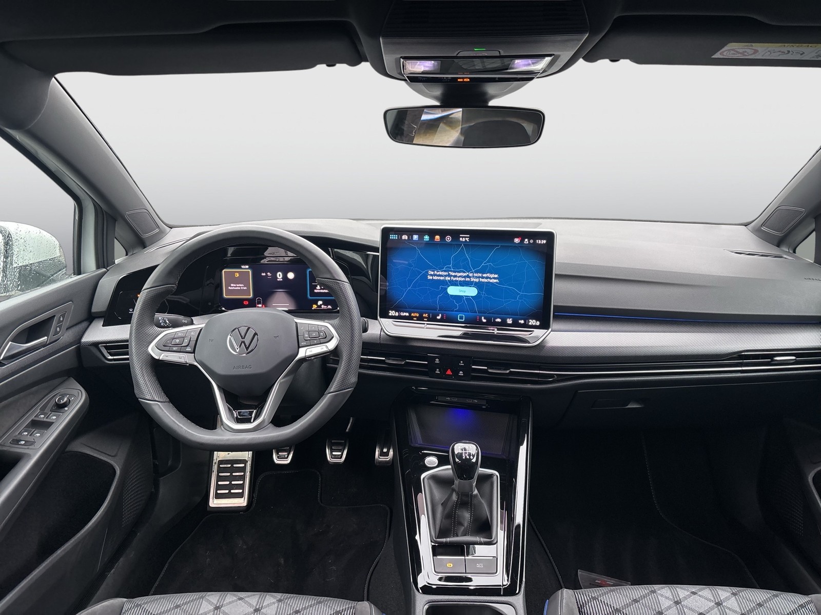 Volkswagen Golf VIII 1.5 R-LINE FACELIFT 360°CAM ACC LM17