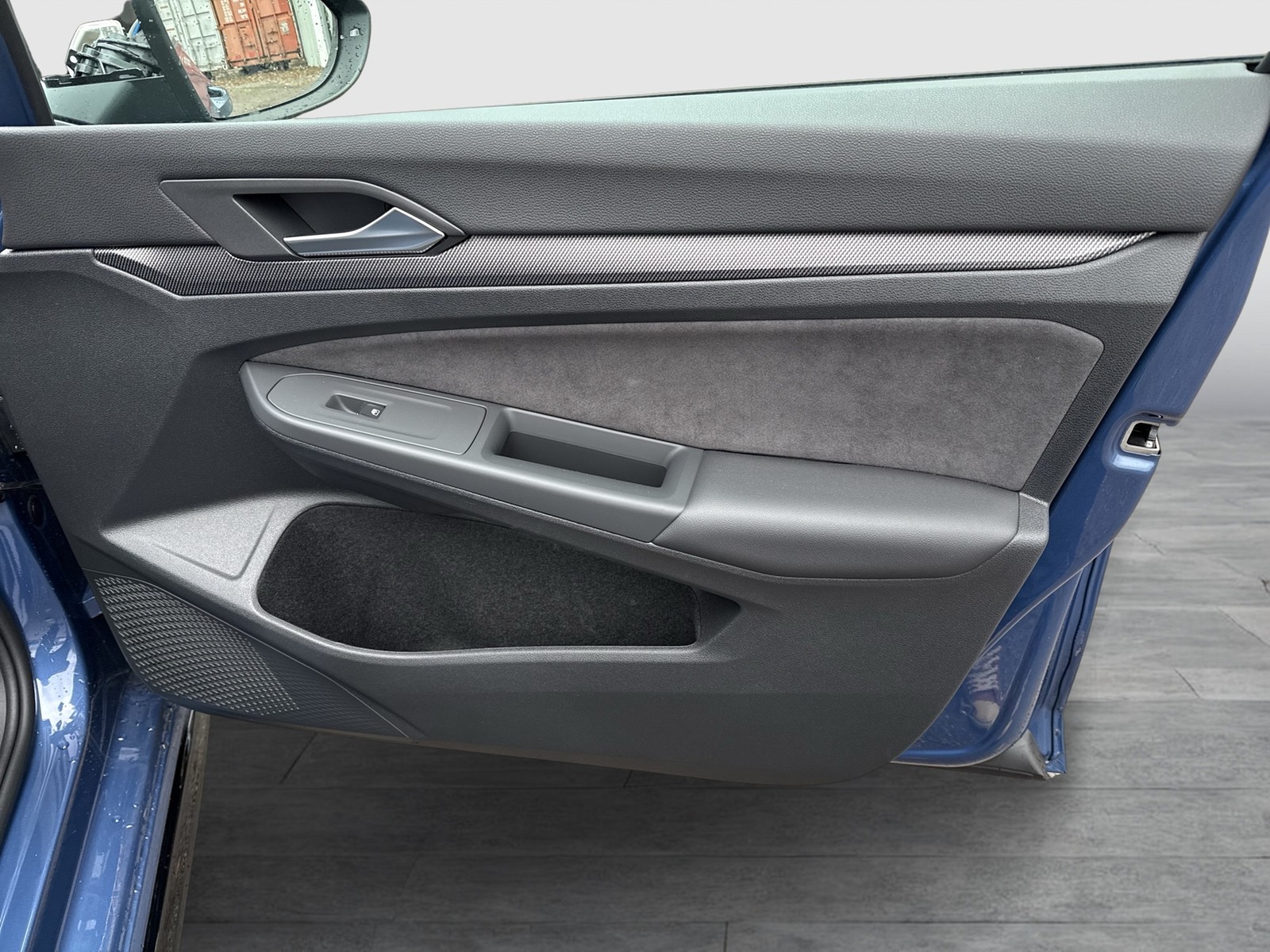 Volkswagen Golf VIII 1.5 R-LINE FACELIFT AHK CAM ACC LM17